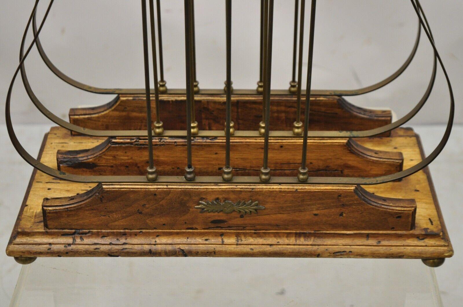 Vintage French Neoclassical Style Italian Brass Lyre Harp Magazine Rack In Good Condition For Sale In Philadelphia, PA