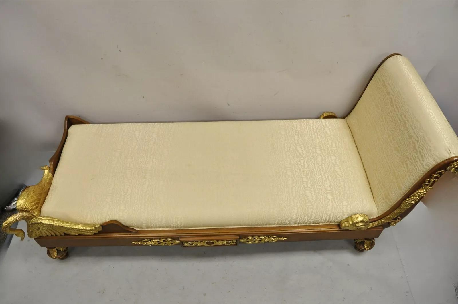 Vintage French Neoclassical Style Swan & Rams Recamier Daybed Chaise Lounge Sofa For Sale 1