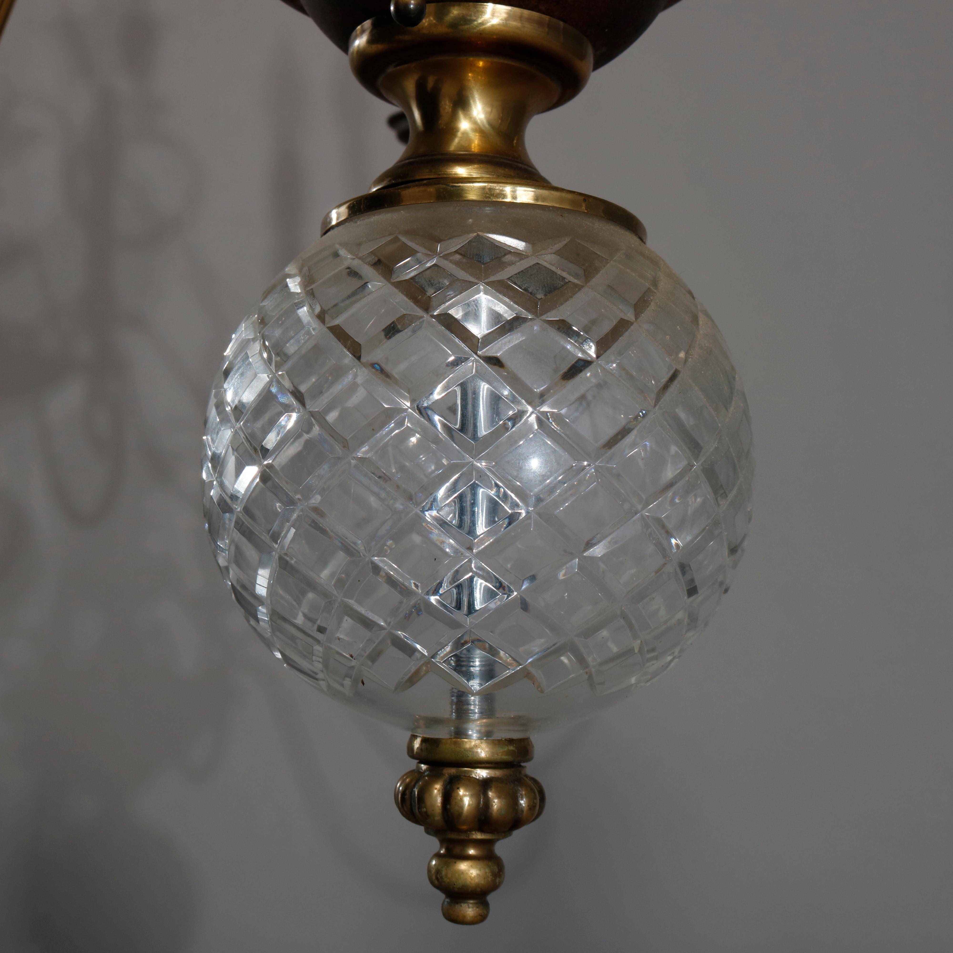 Lustre français vintage à neuf lumières à étages en laiton et cristal, XXe siècle en vente 4