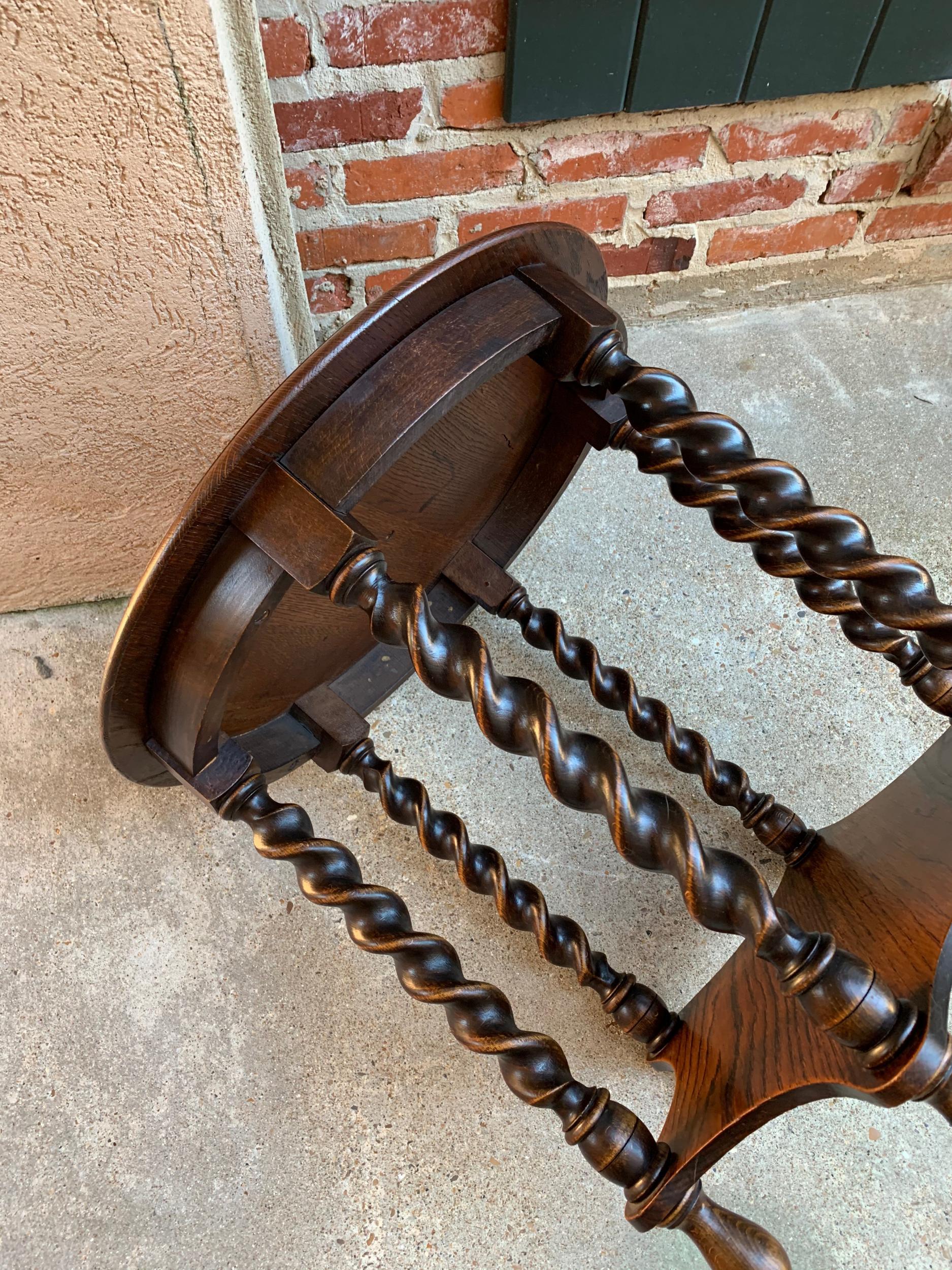 Vintage French Oak Barley Twist Round Side Table Two-Tier Accent Table 8