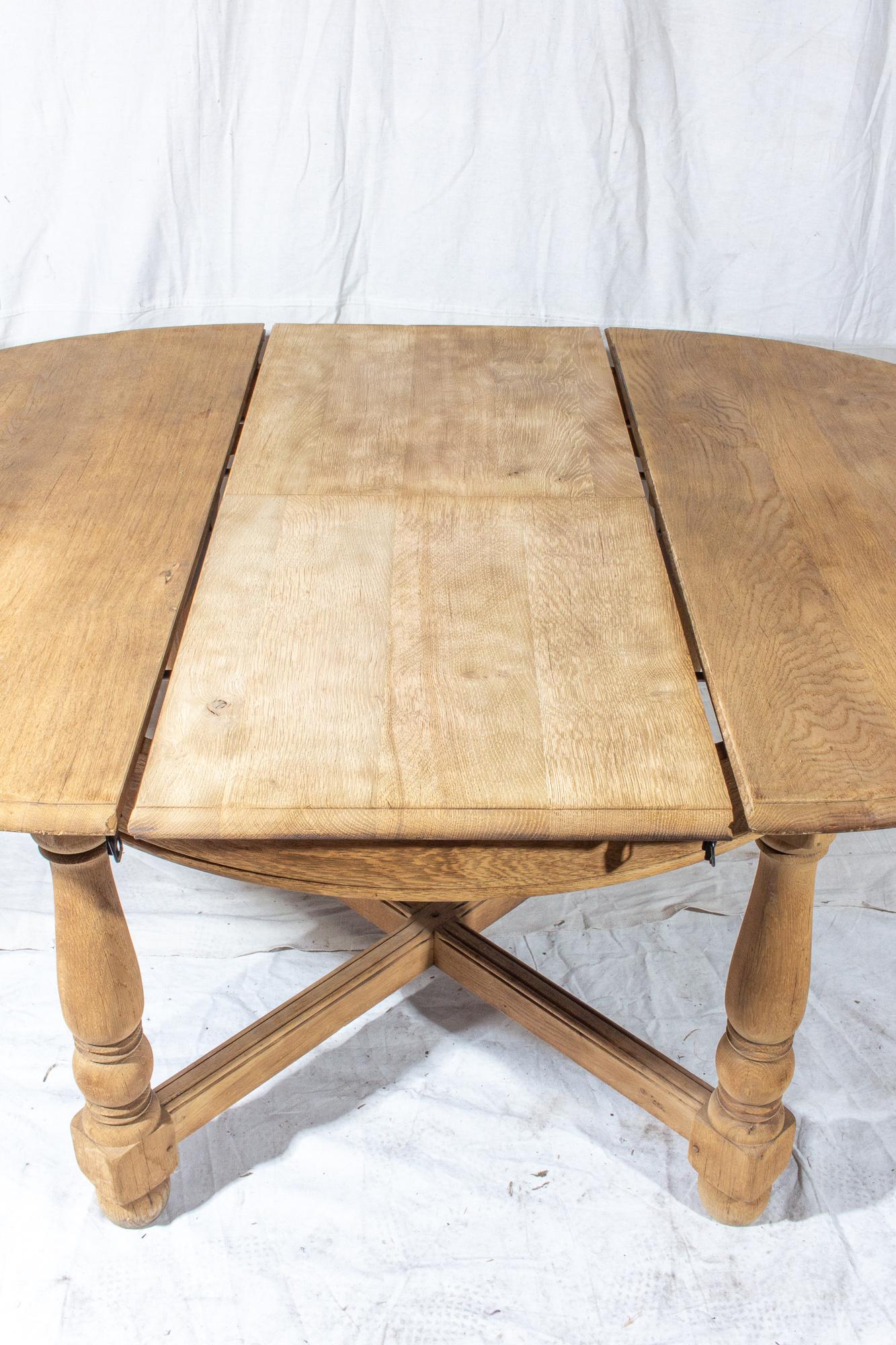 Vintage French Oak Butterfly Leaf Table 3