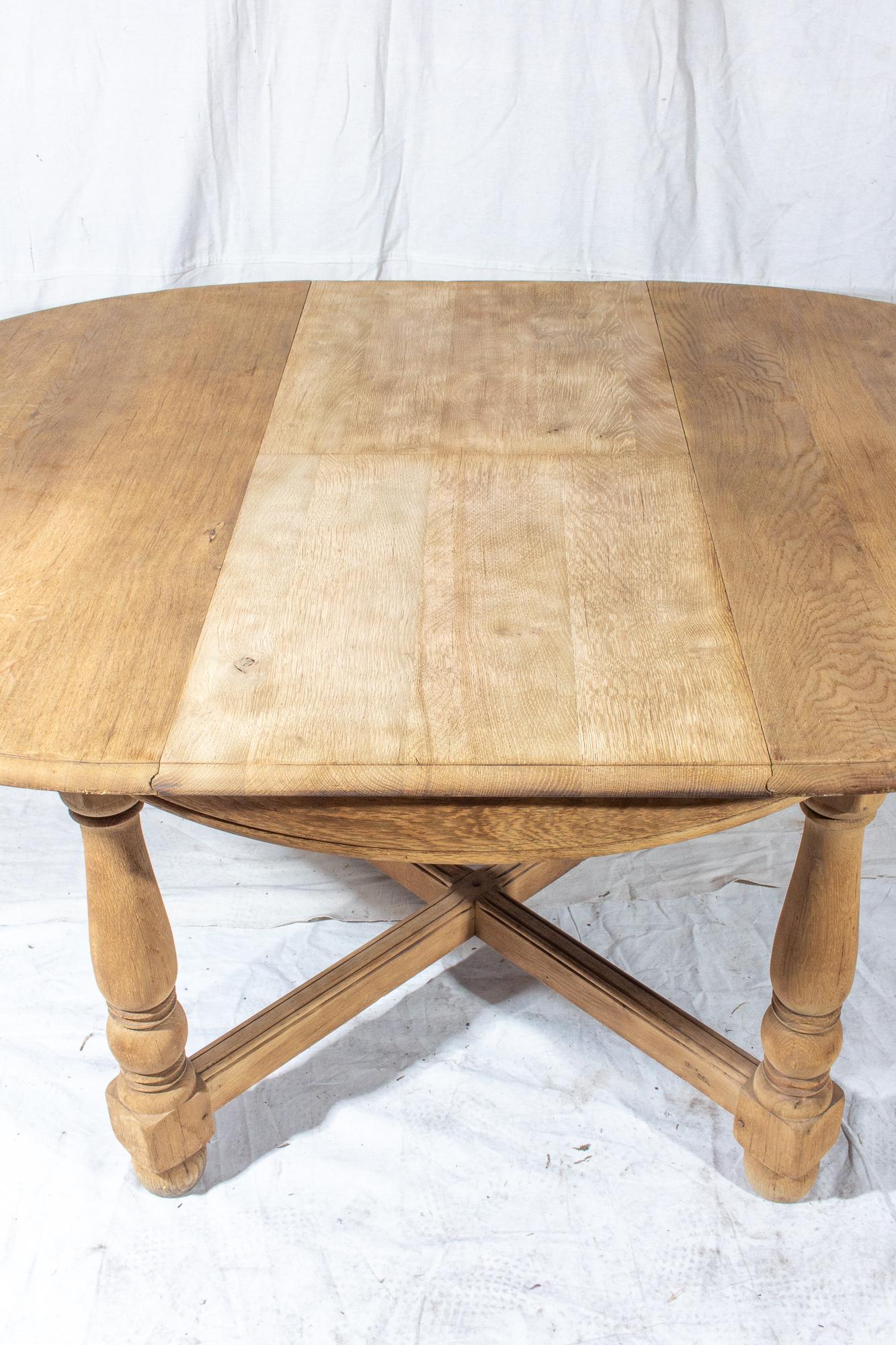 Vintage French Oak Butterfly Leaf Table 4