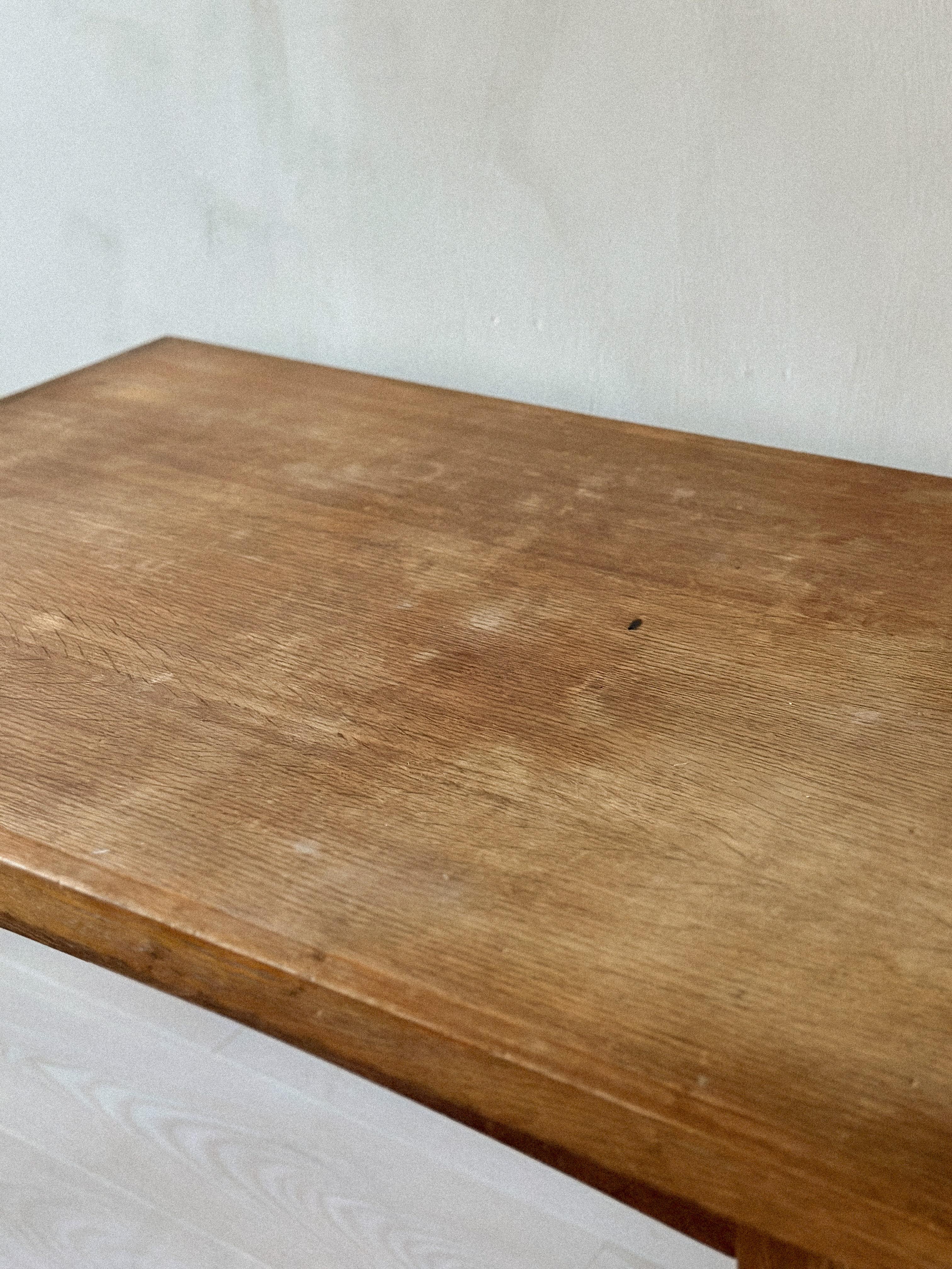 Vintage French Oak Dining Table in Style of Pierre Jeanneret, France, 1950s For Sale 1