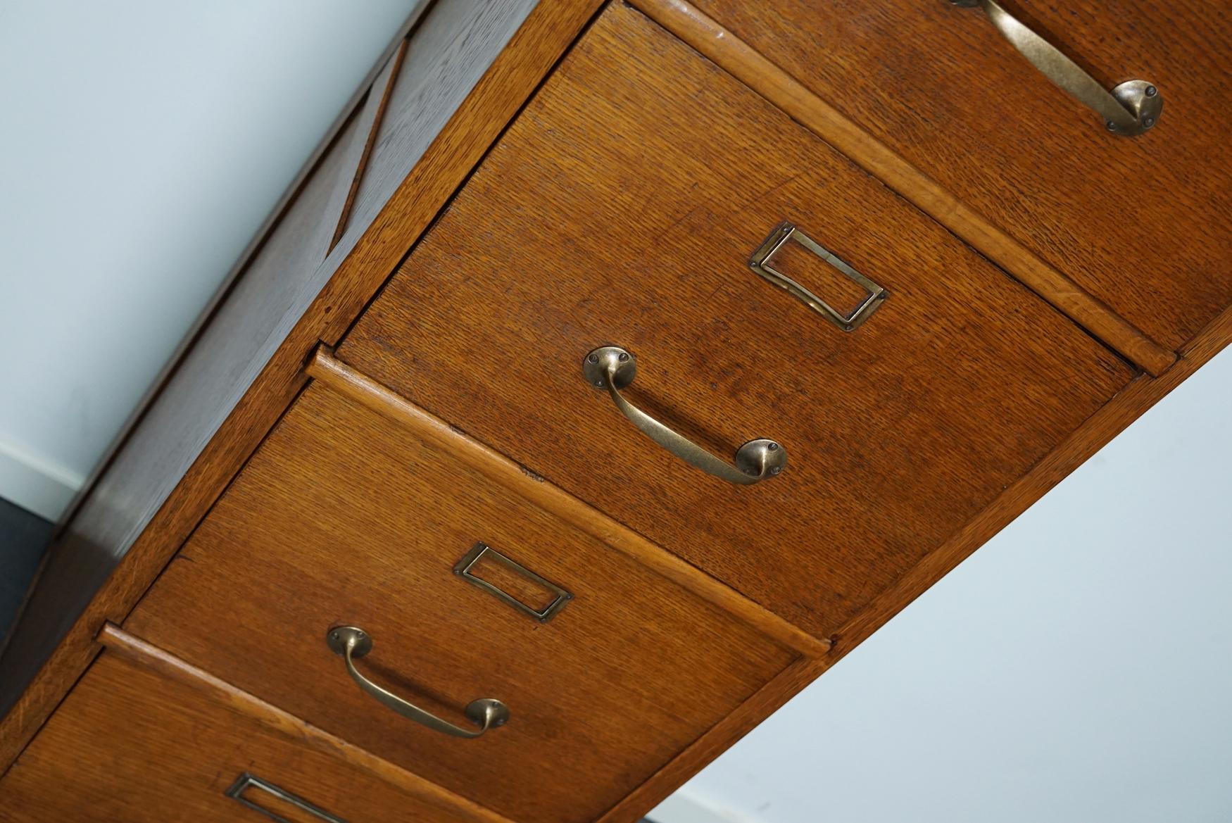 Vintage French Oak Filing Cabinet, 1930s In Good Condition In Nijmegen, NL