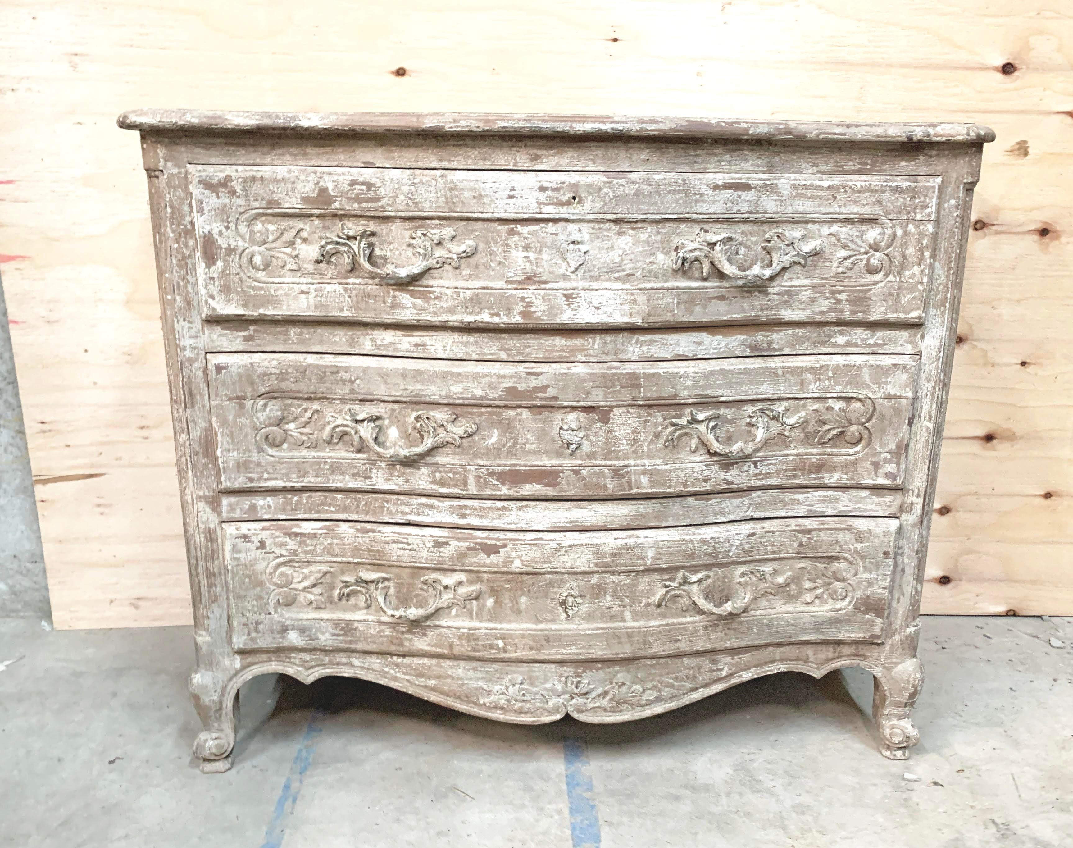 Vintage French Off White Painted and Distressed Three Drawer Dresser For Sale 6