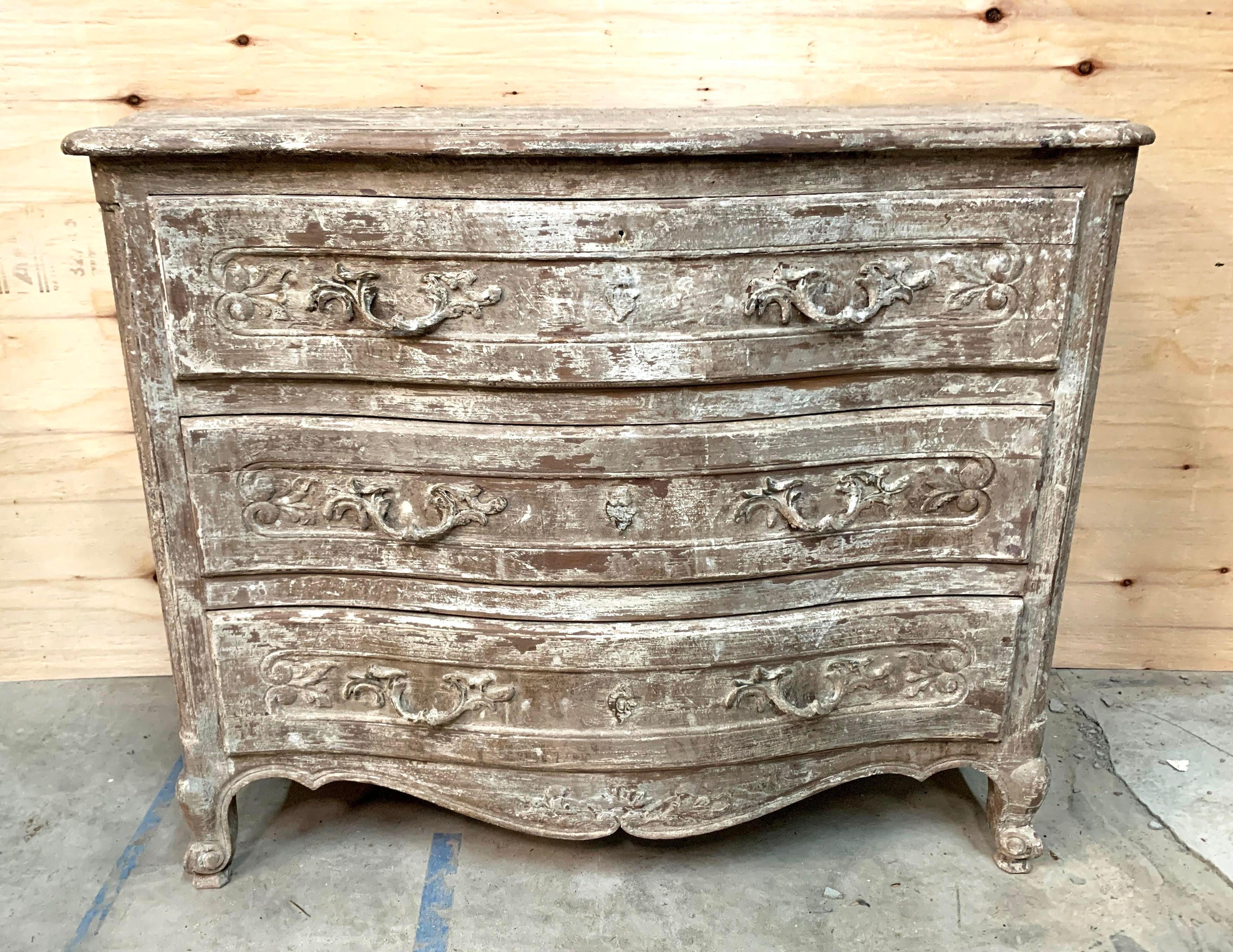 Vintage French Off White Painted and Distressed Three Drawer Dresser In Good Condition For Sale In Sheridan, CO