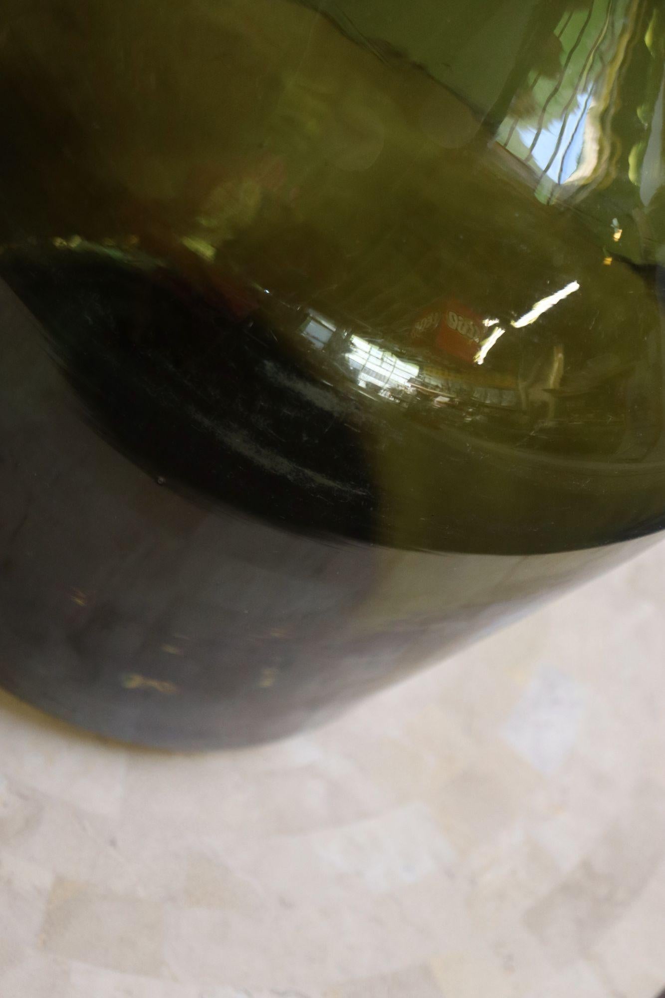 Vetro Damigiana & damigiana francese vintage di colore verde oliva in vendita