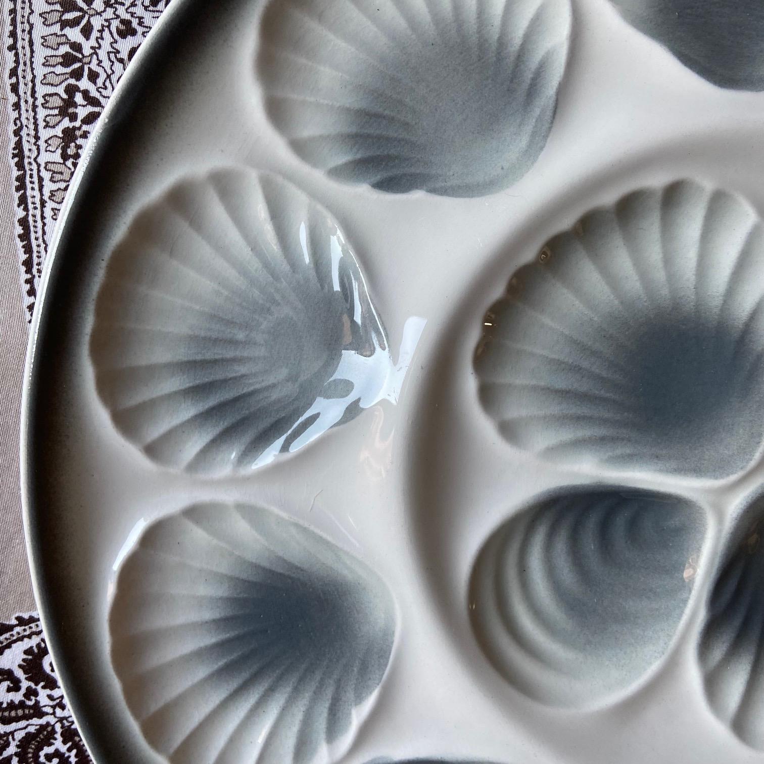 Vintage French Orchies Majolica Oyster Shell Plates and Platter, set of 7 For Sale 2