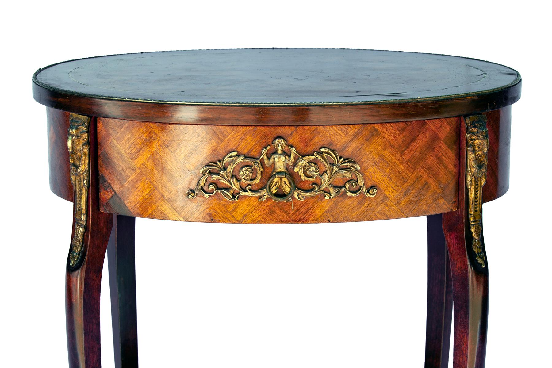 Vintage French Oval Marquetry Occasional Table/nightstand  For Sale 4