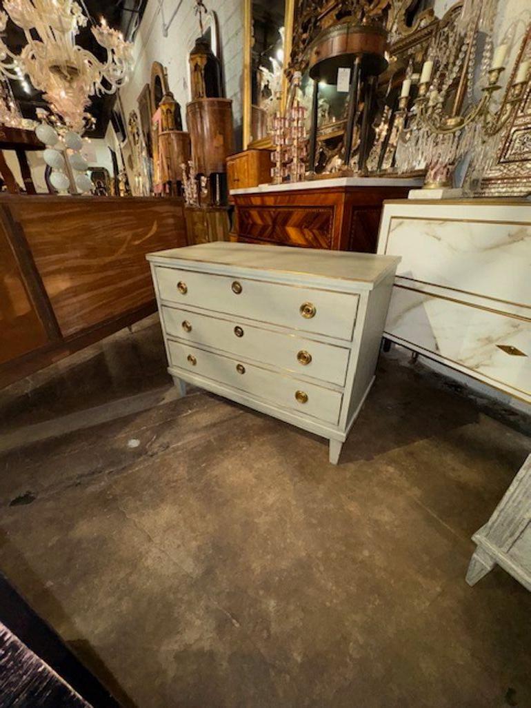 Cassapanca francese vintage dipinta In condizioni buone in vendita a Dallas, TX