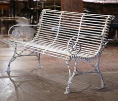 Banc de jardin français vintage à trois places en fer peint, signé Sauveur Arras