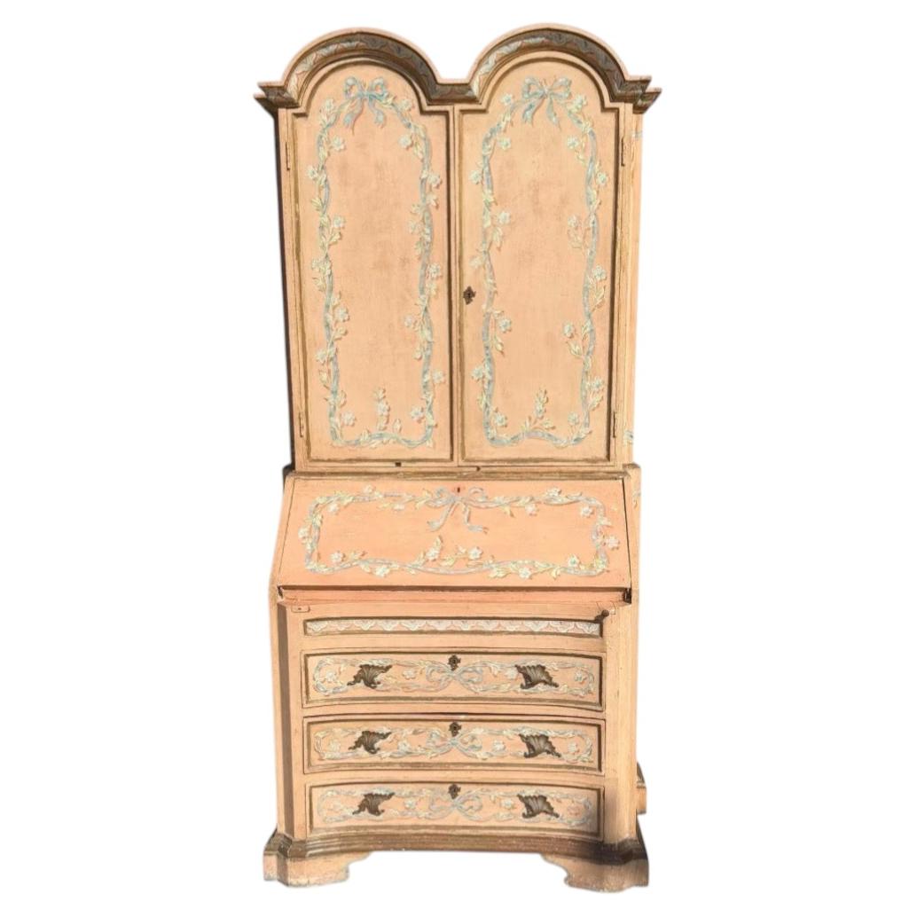 Armario secreter vintage francés pintado de rosa