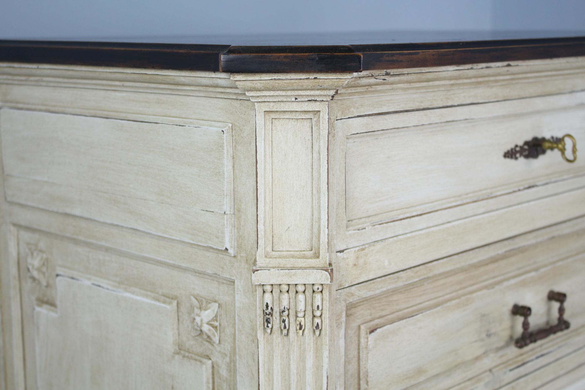 Vintage French Painted Semanier In Good Condition In Port Chester, NY
