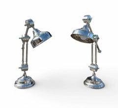 Coppia di lampade da tavolo francesi d'epoca in metallo cromato