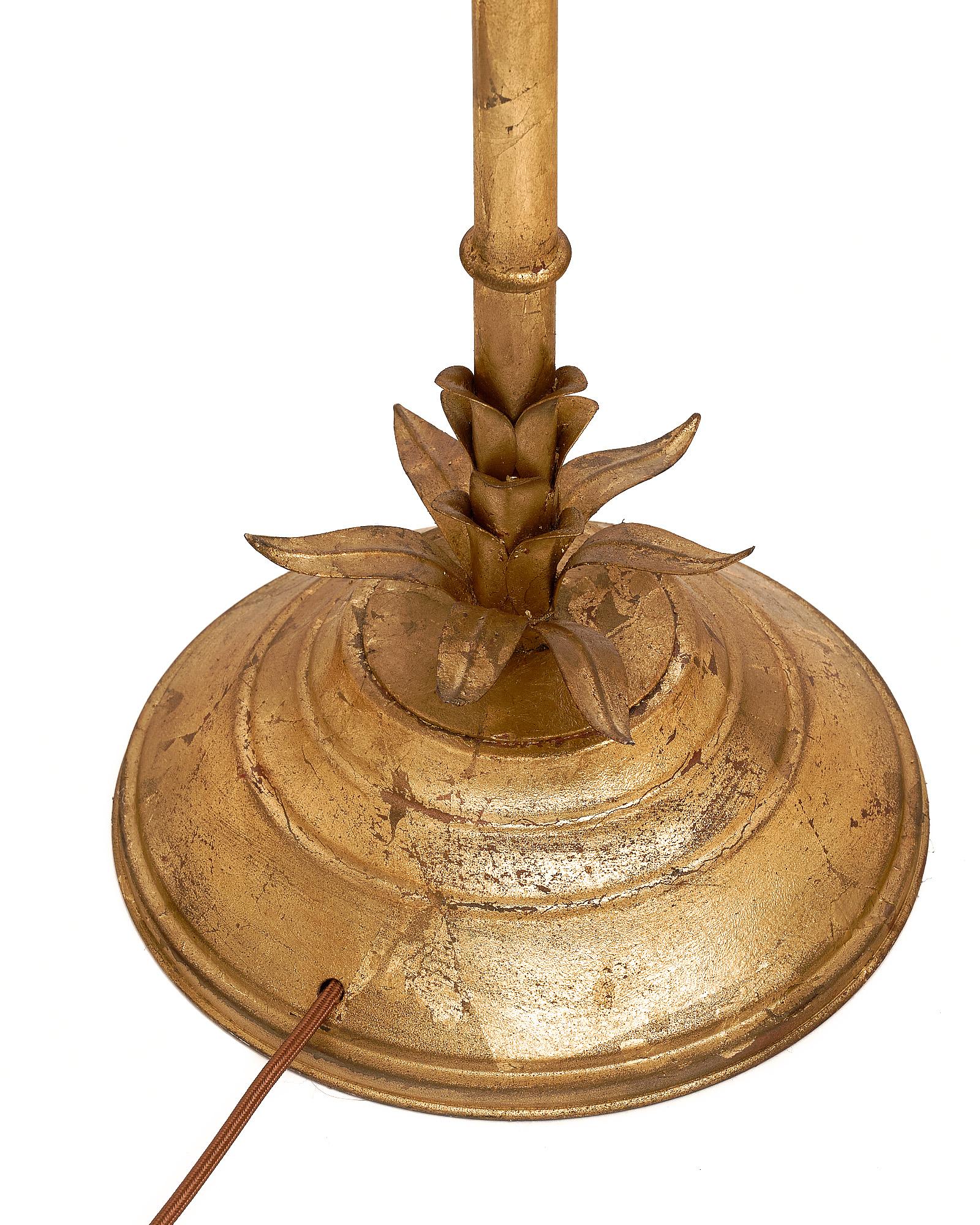 Lampadaire français vintage à feuilles de palmier en vente 2