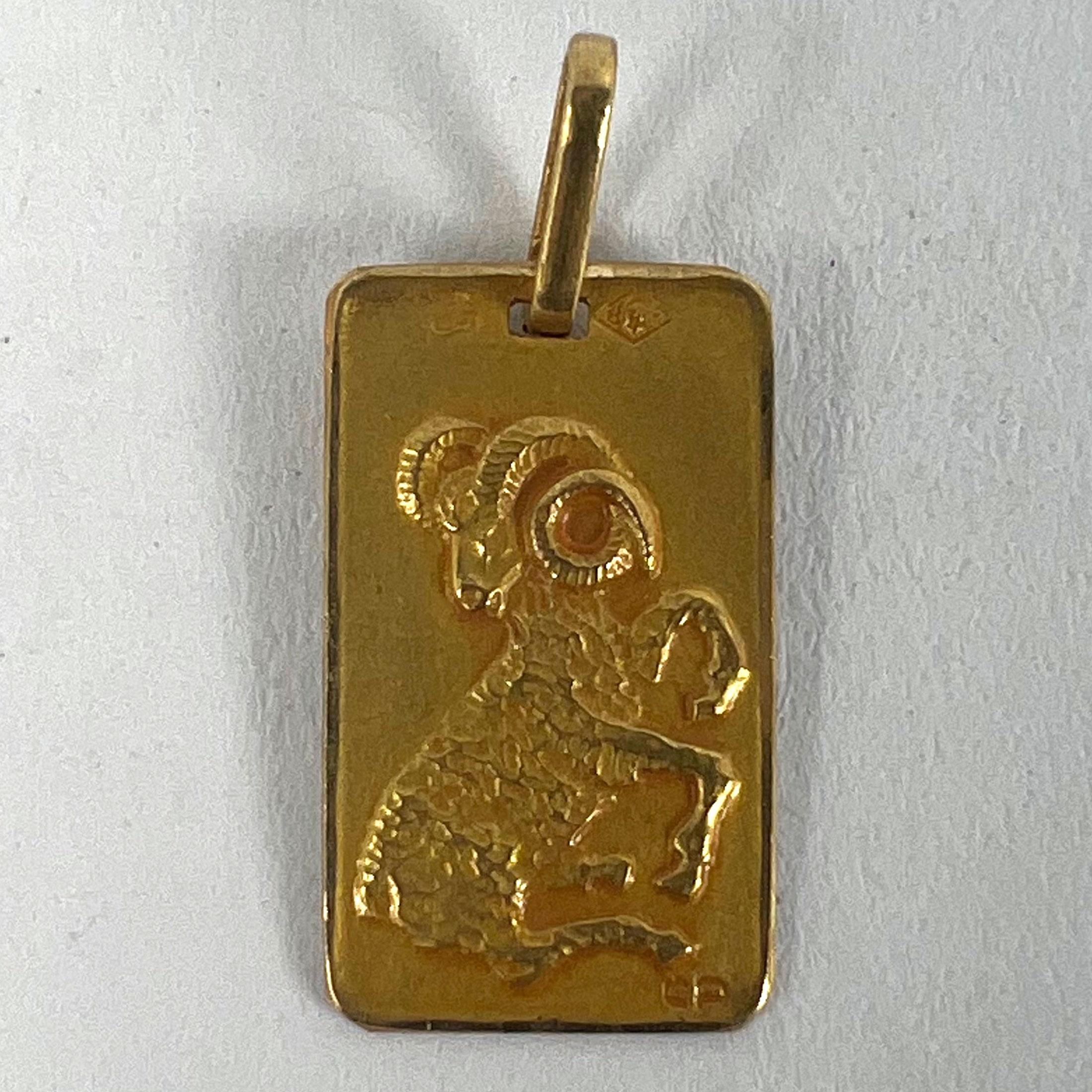 Ciondolo Medaglia d'epoca francese Perroud Ares Zodiac in oro giallo 18 carati in vendita 7