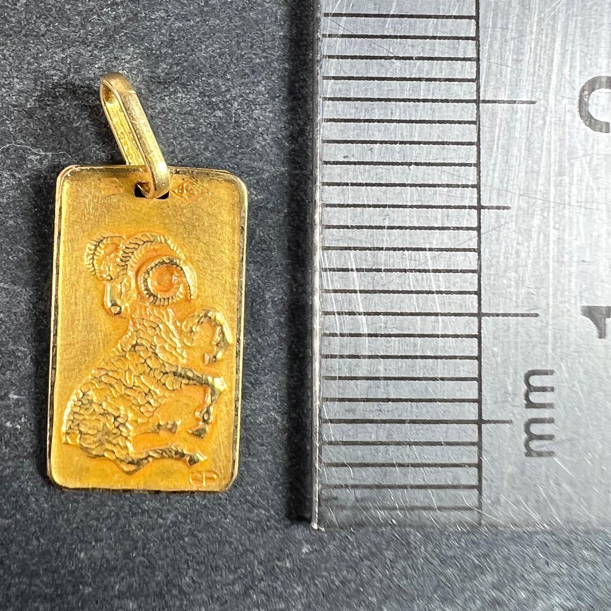 Ciondolo Medaglia d'epoca francese Perroud Ares Zodiac in oro giallo 18 carati in vendita 5