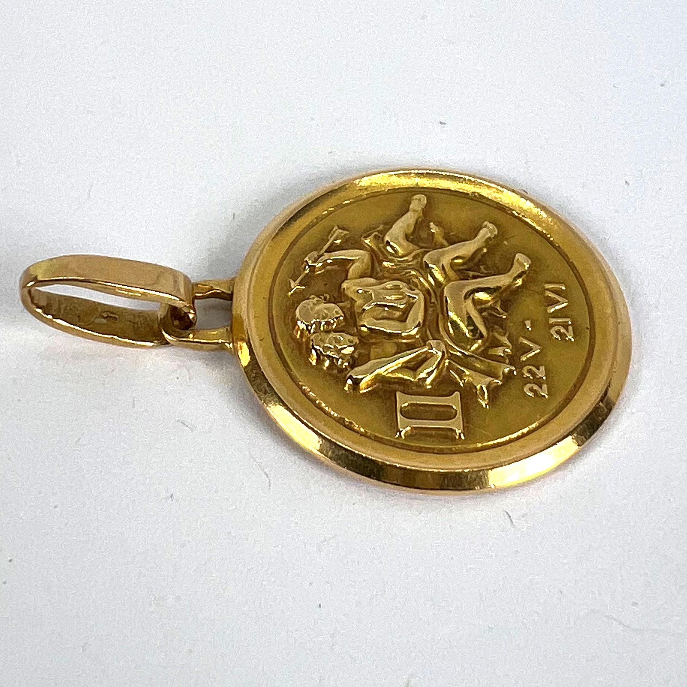 Ciondolo Medaglia d'epoca francese Perroud Gemini Zodiac in oro giallo 18 carati in vendita 9