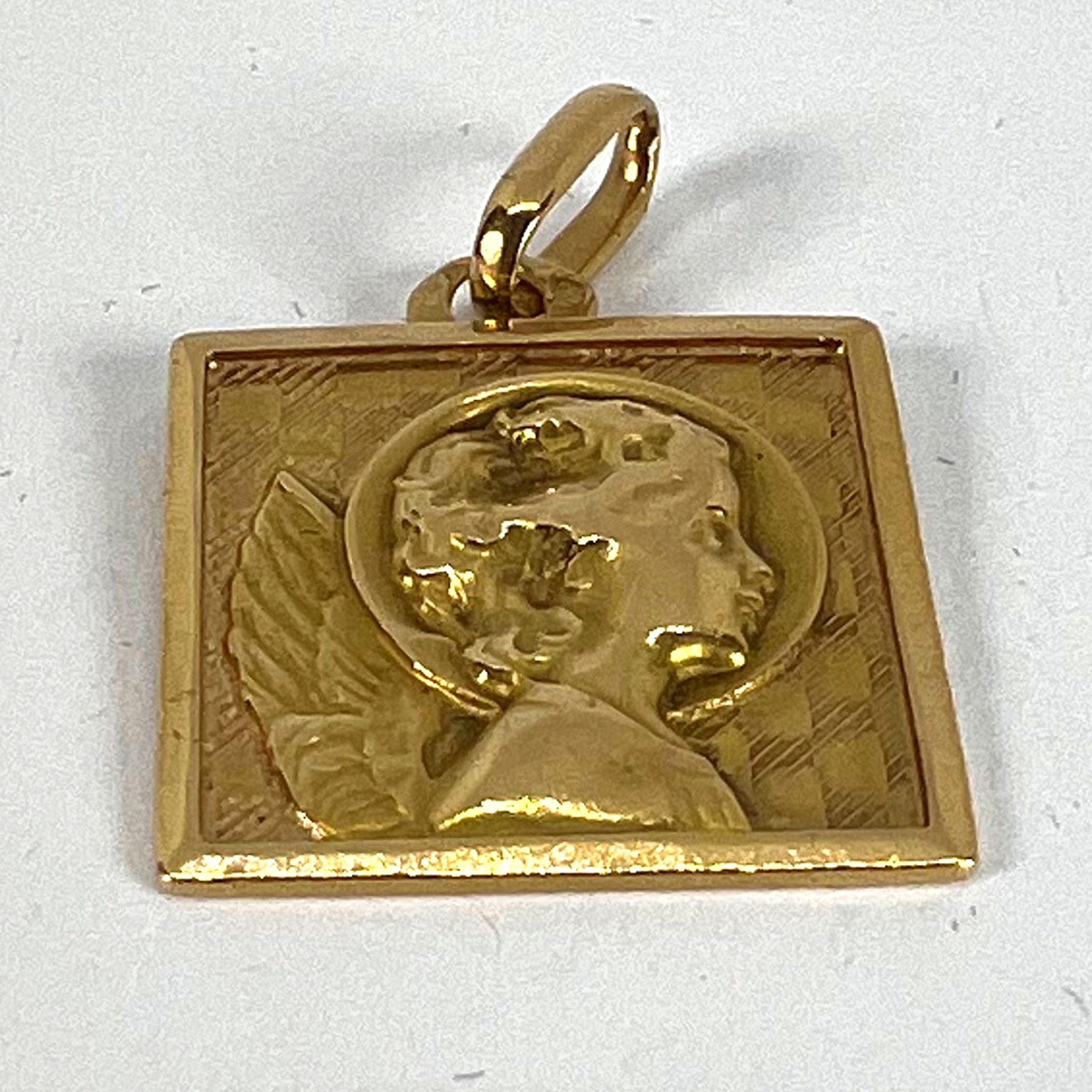 Vintage French Raphael Cherubino in oro giallo 18K Ciondolo Medaglia Quadrata in vendita 9