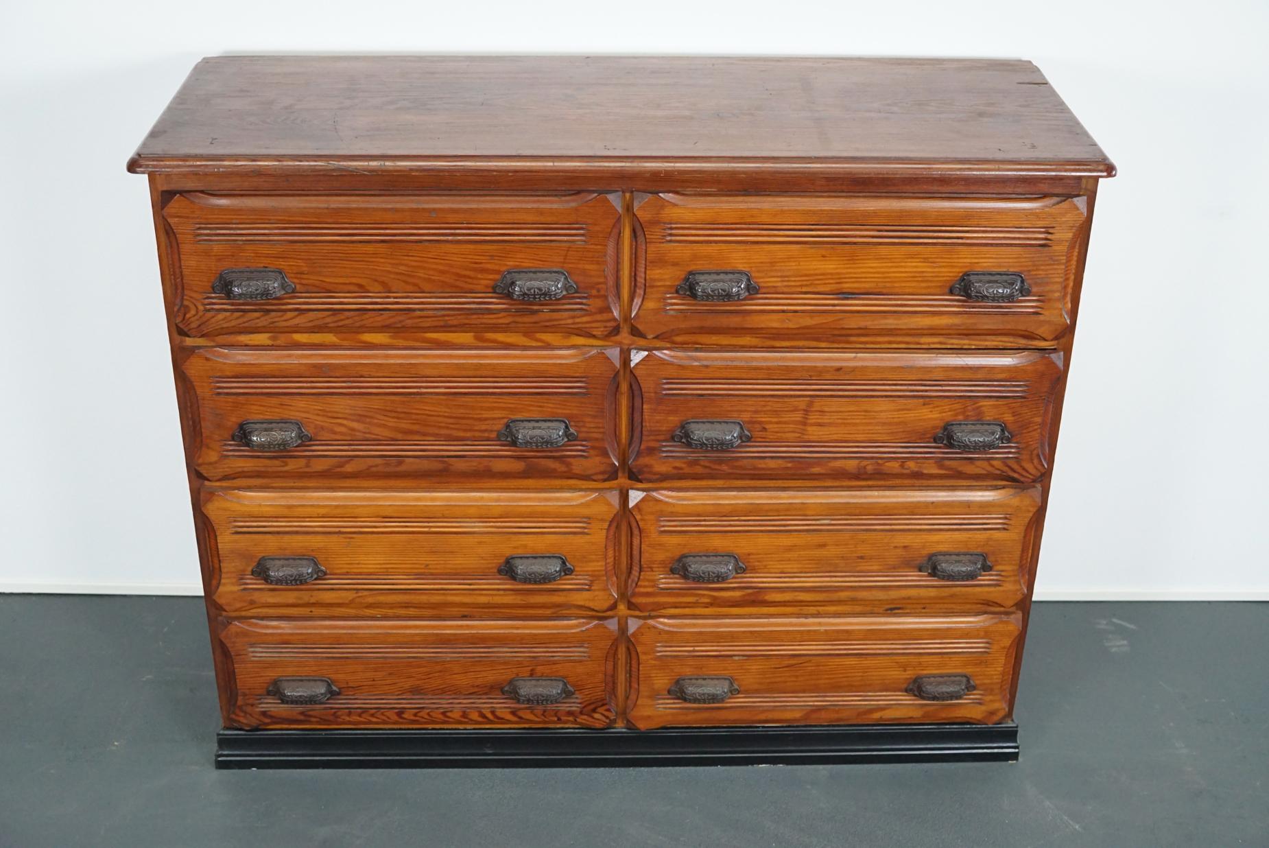 Vintage French Pine Apothecary Cabinet, 1920s In Good Condition For Sale In Nijmegen, NL