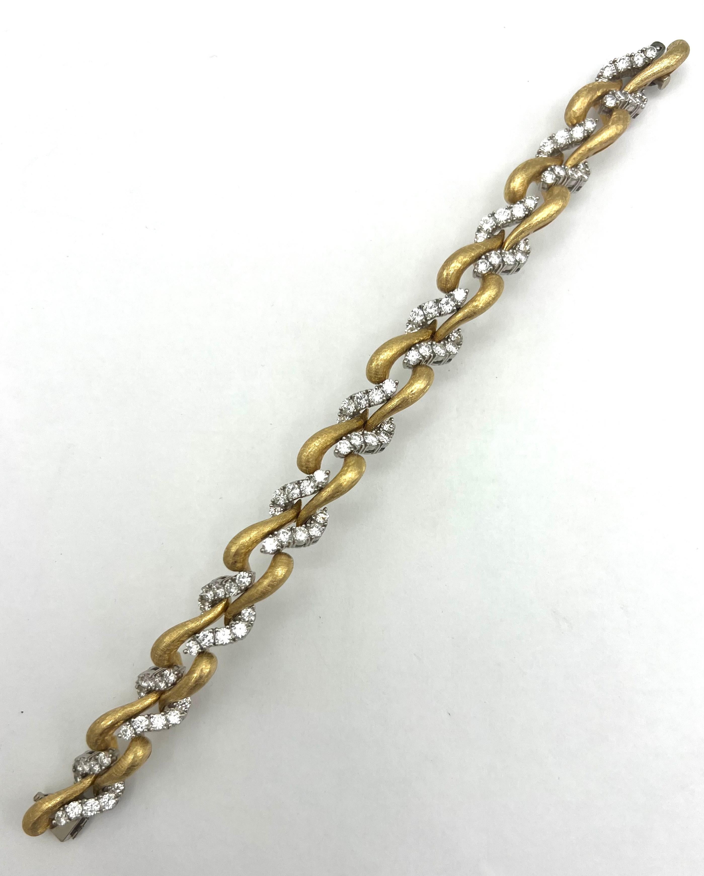 Französisches Armband aus Platin, Gelbgold und Diamanten (Rundschliff) im Angebot
