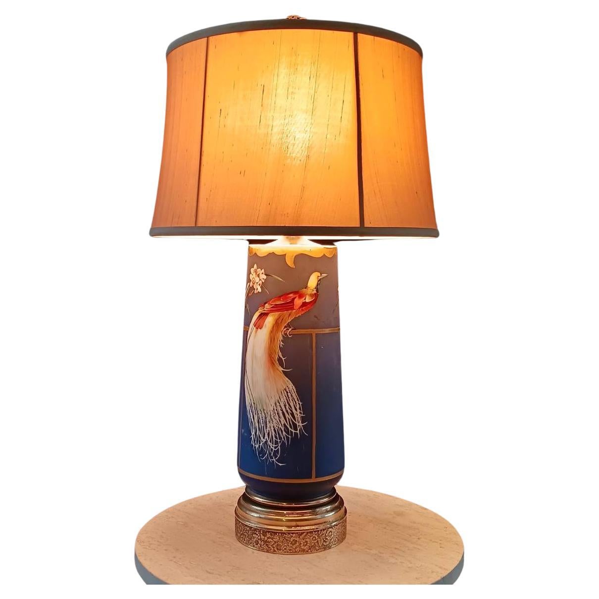 Lampe de bureau française vintage en porcelaine et laiton avec motif d'oiseau
