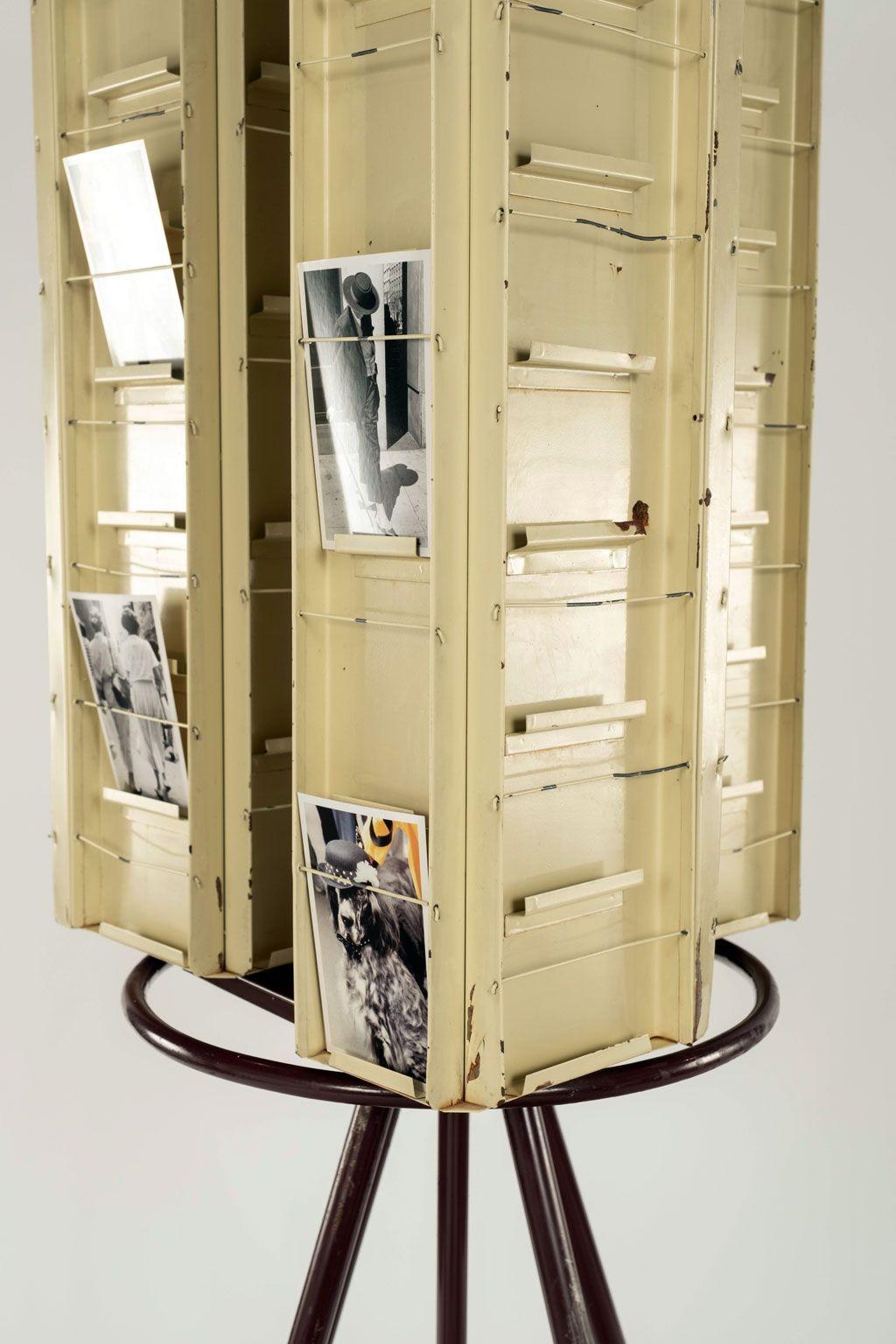 Vintage Französisch Postkarte Display Stand 3