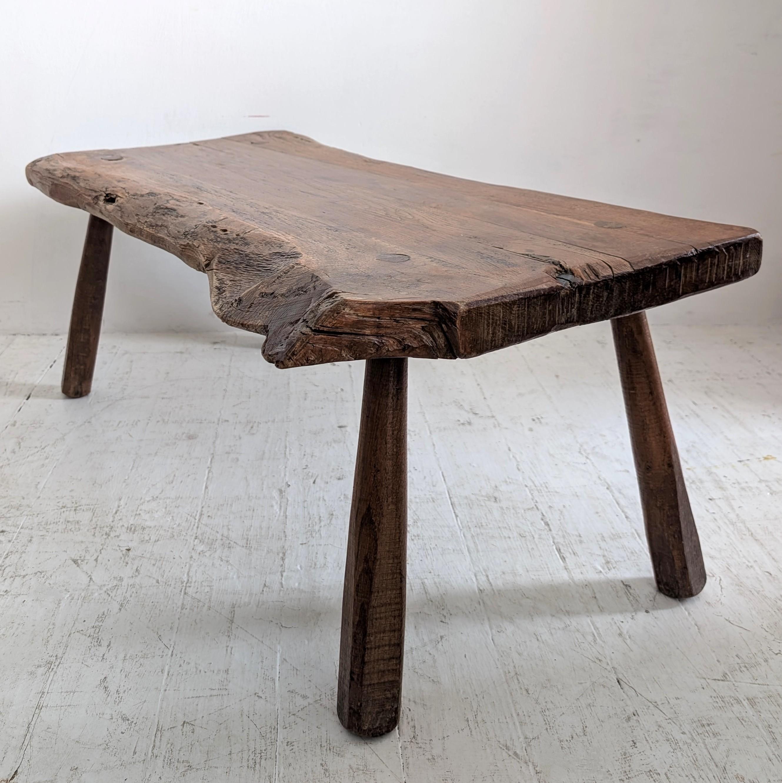 Vintage French primitive solid oak live edge coffee table, circa 1950s 1960s In Good Condition For Sale In Hastings, GB