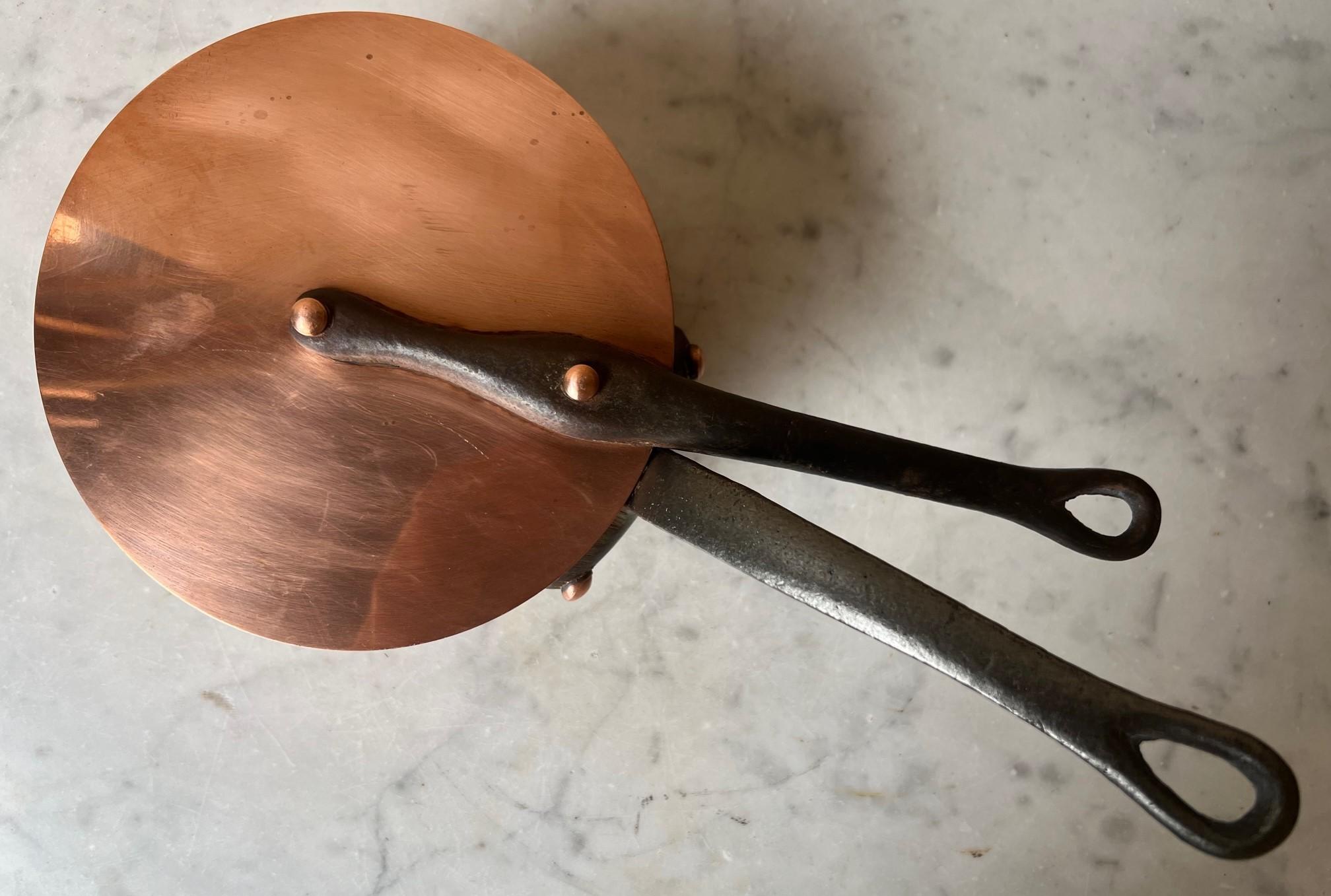 Vintage French Professional Copper Pot and Lid In Good Condition In Ross, CA