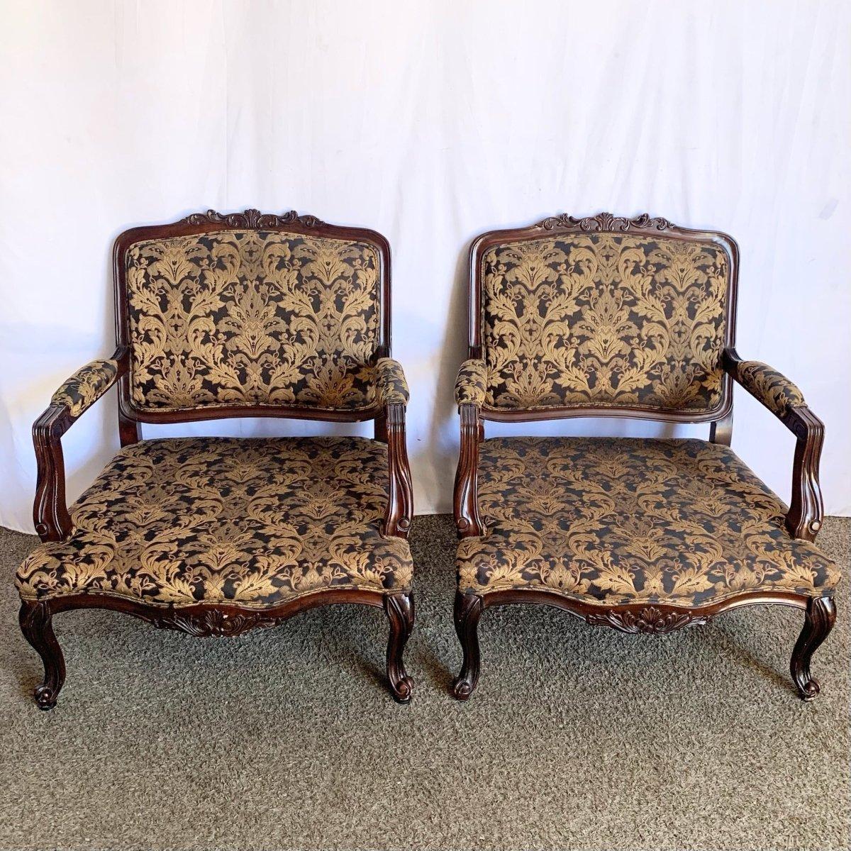 Américain Chaises longues à accoudoirs vintage de style provincial français - une paire en vente