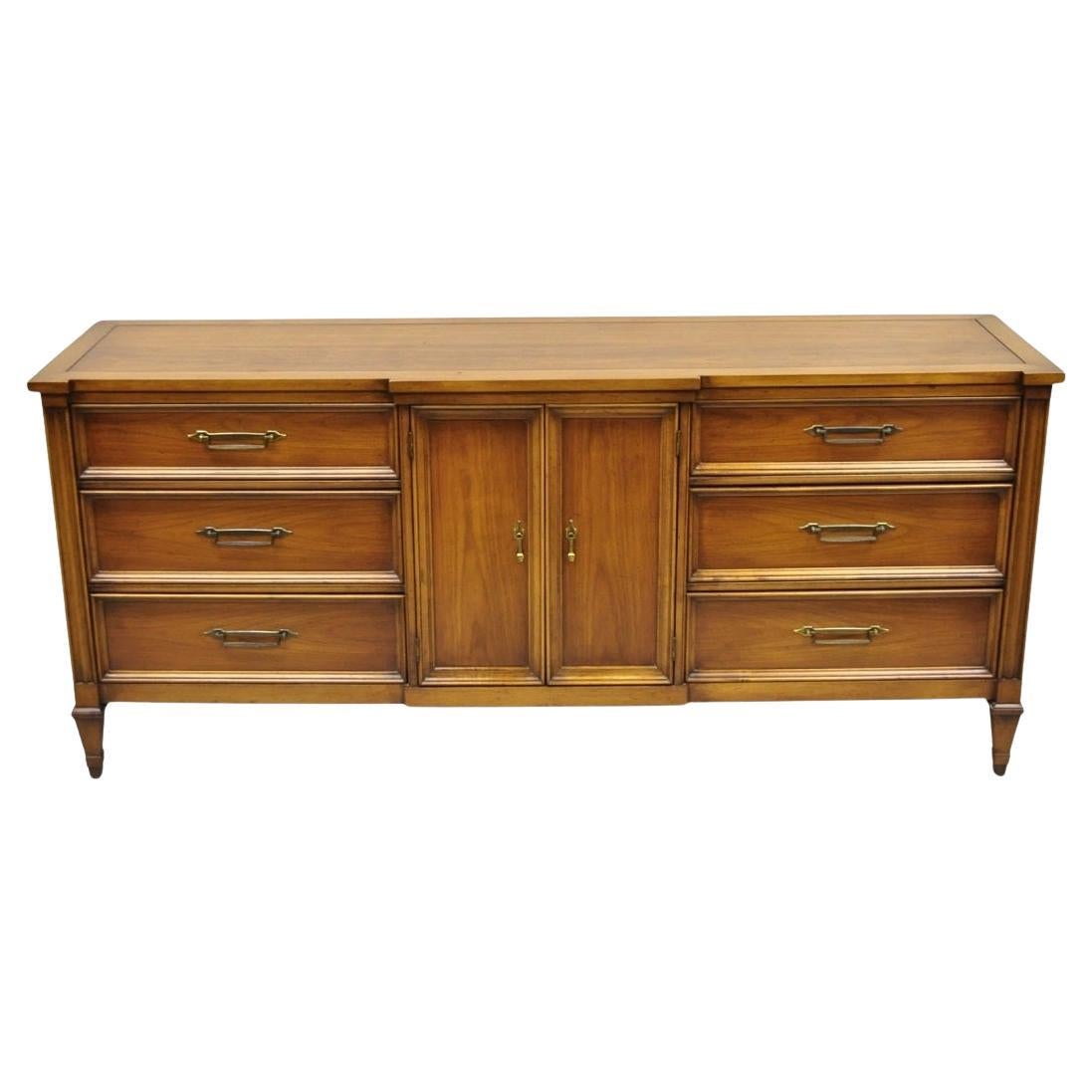 Vintage Francés Provincial Cerezo Madera Blanco Furn. Credenza 9 Cajones Cómoda Larga