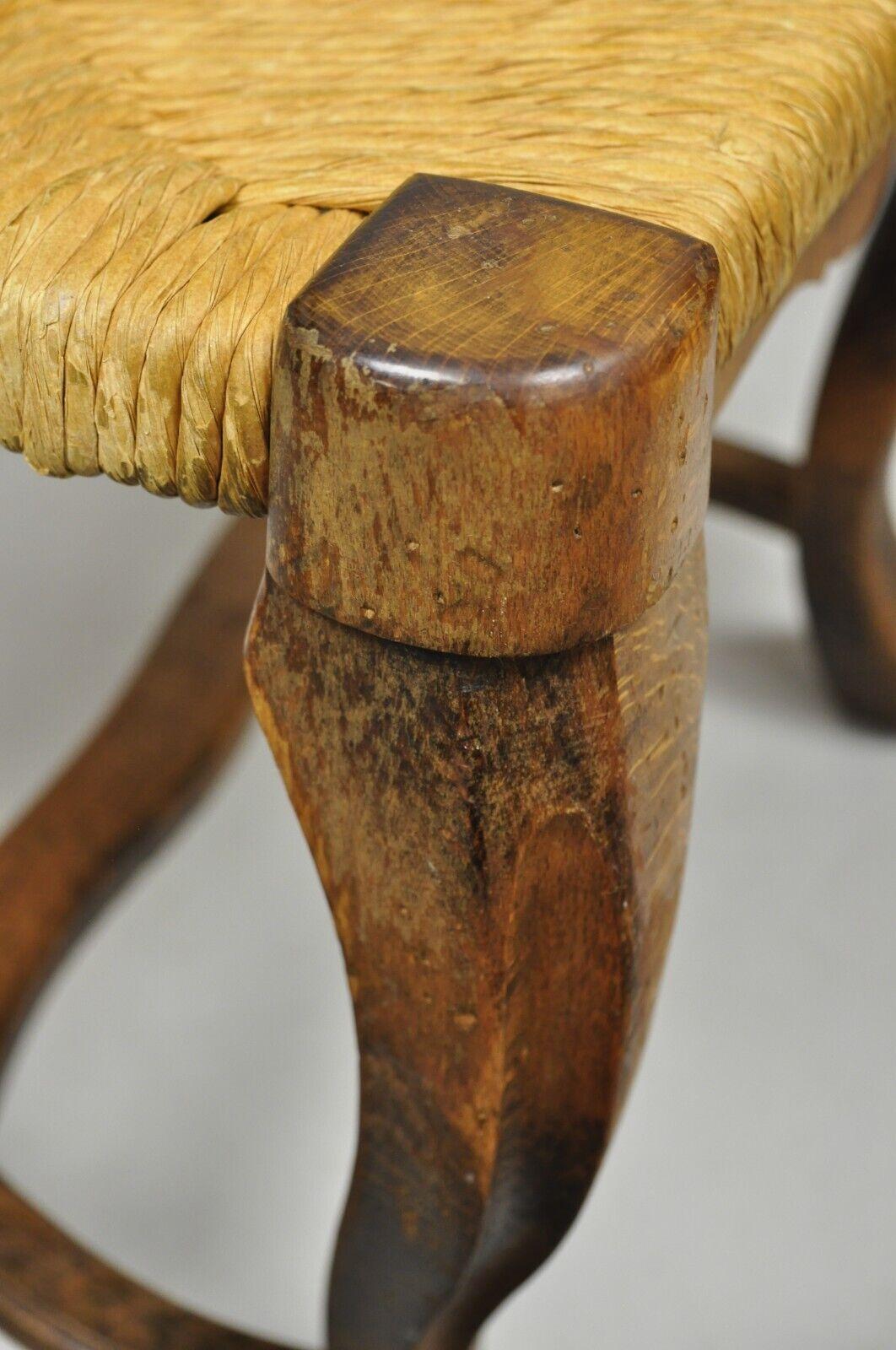 Esszimmerstuhl mit Leiterrückenlehne und Binsensitz aus französischem Vintage-Holz im Used-Stil im Angebot 5