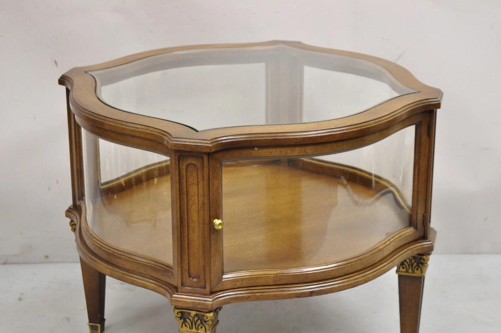 Vintage French Provincial Fruit Wood Curved Glass One Door Display Side Table For Sale 2