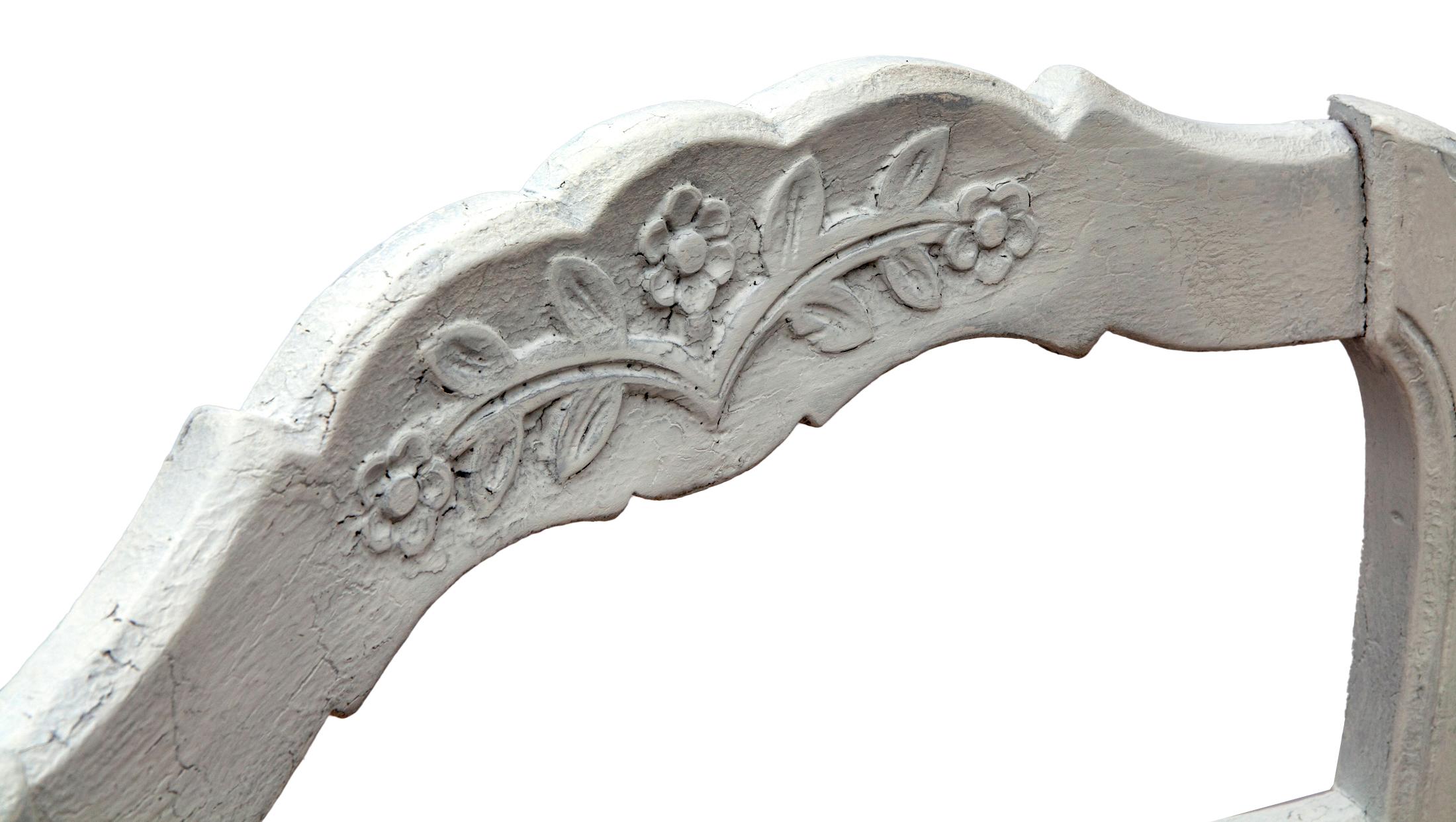 Sedie con schienale a scaletta della provincia francese vintage con seduta in lino; una coppia in vendita 2