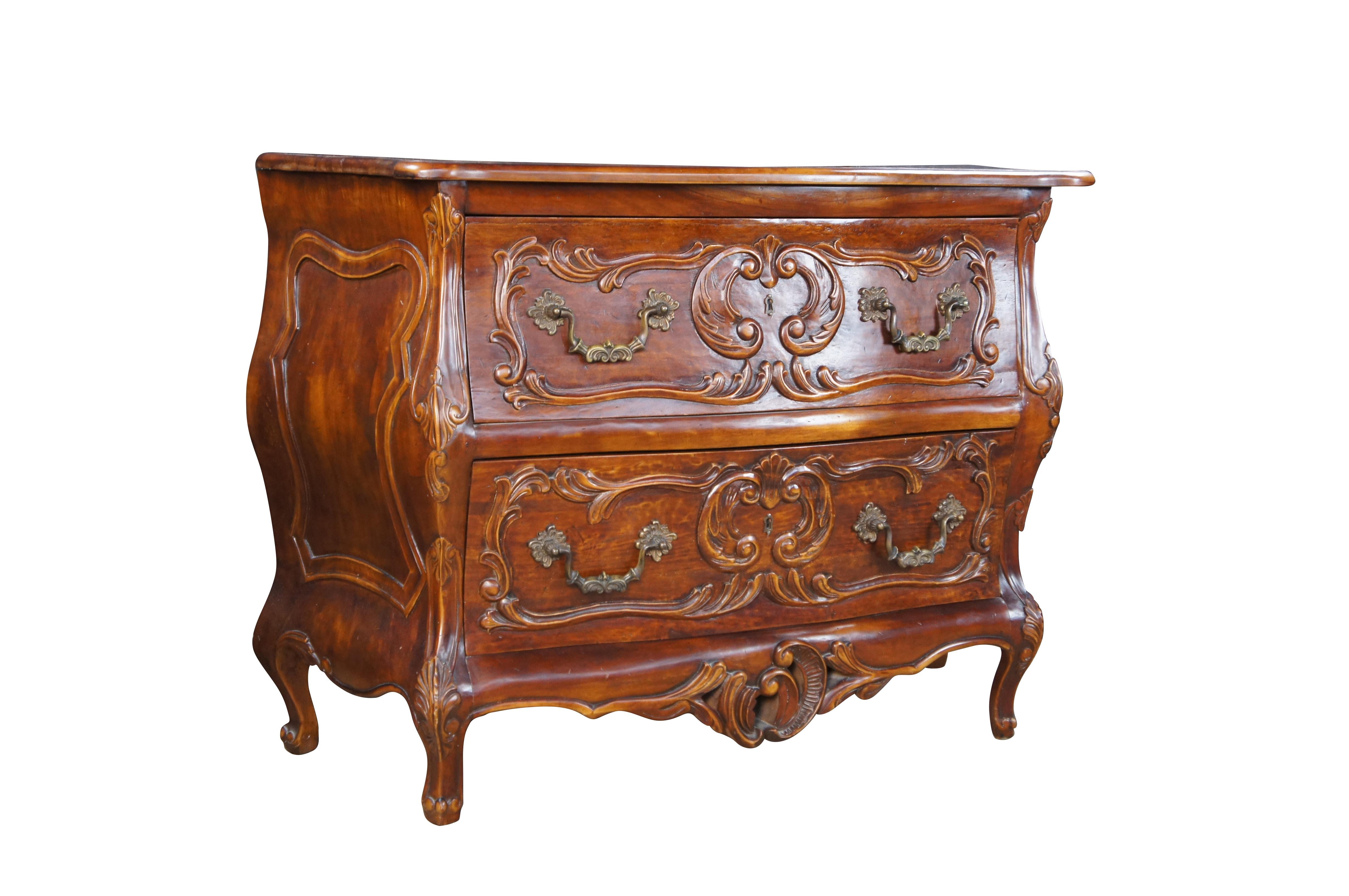 Vintage French Provincial Louis XV Carved Walnut Bombe Commode Chest In Fair Condition For Sale In Dayton, OH