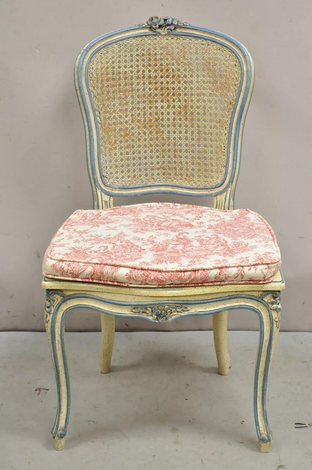 Vintage French Provincial Louis XV Cream & Blue Ladies Writing Desk Chair Set In Good Condition For Sale In Philadelphia, PA