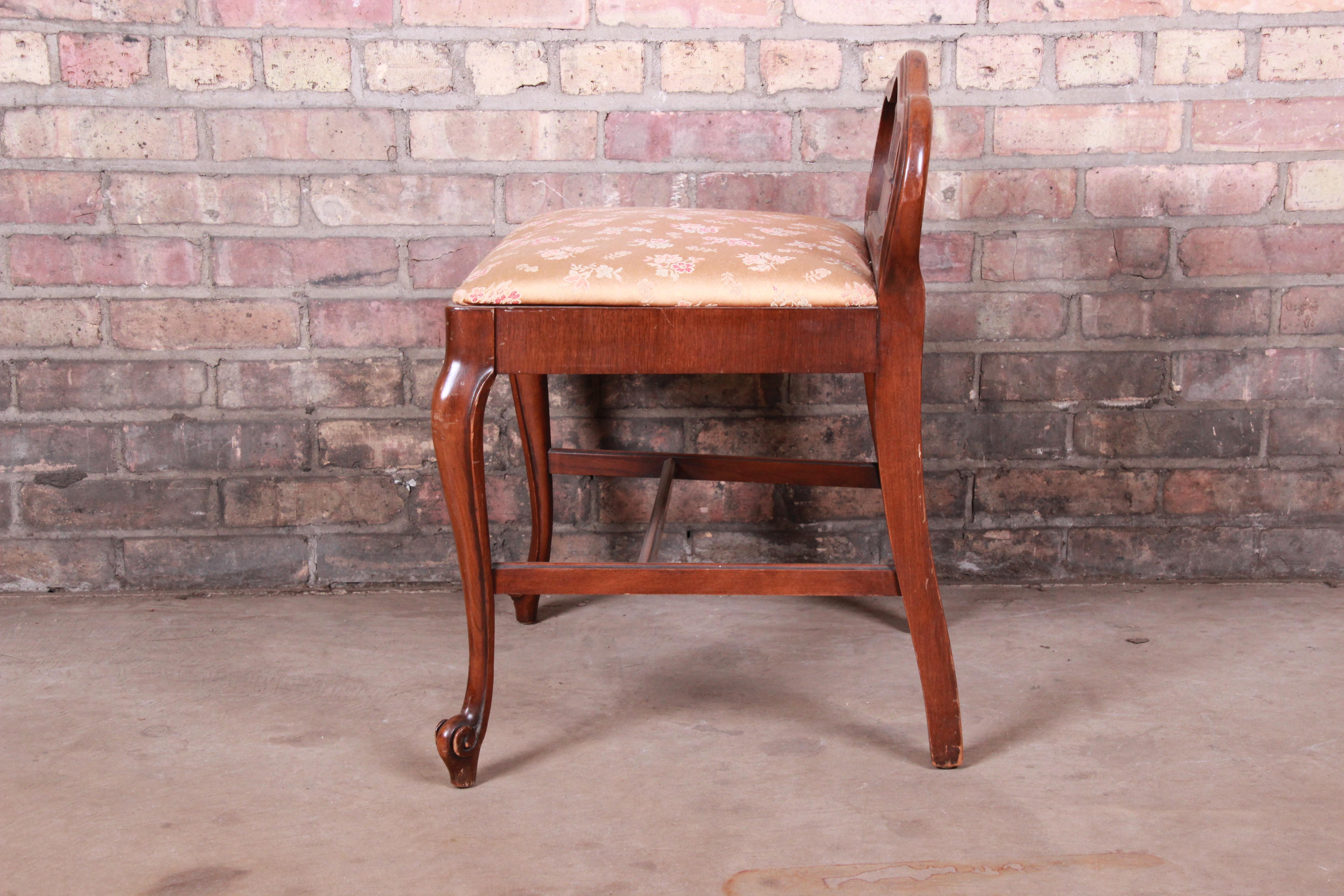 Vintage French Provincial Louis XV Mahogany Vanity Bench, circa 1940s 1