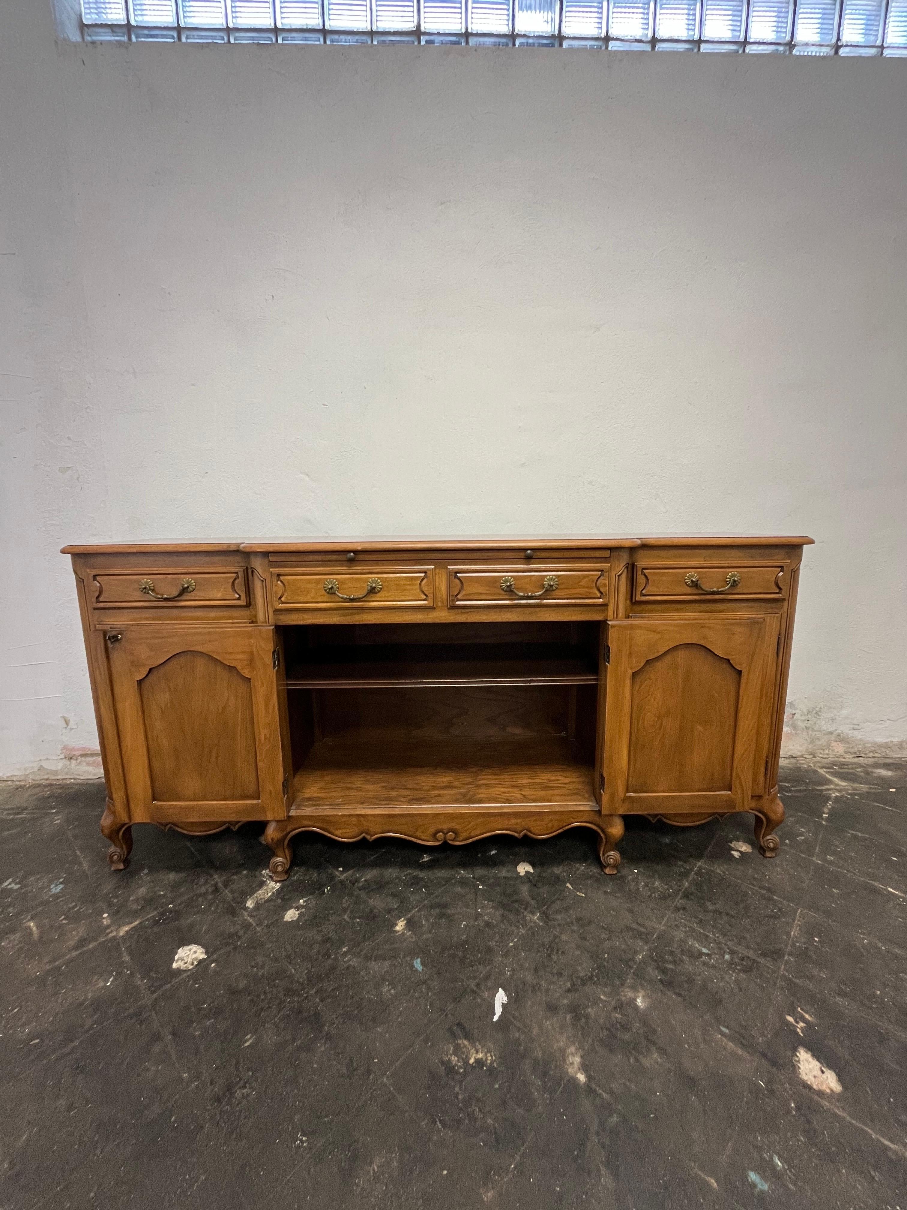 Servidor buffet vintage estilo Luis XV provincial francés Bodart siglo XX en venta