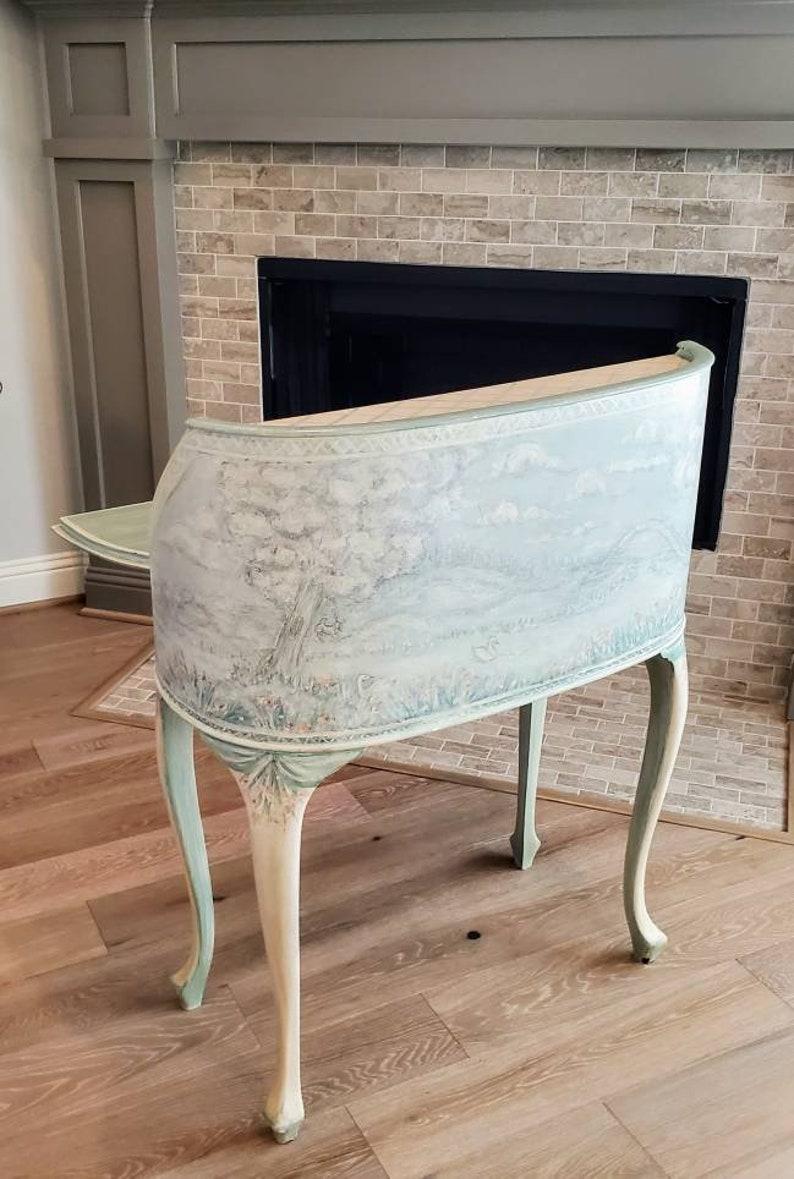 Vintage French Provincial Petit-Bureau de Dame 1
