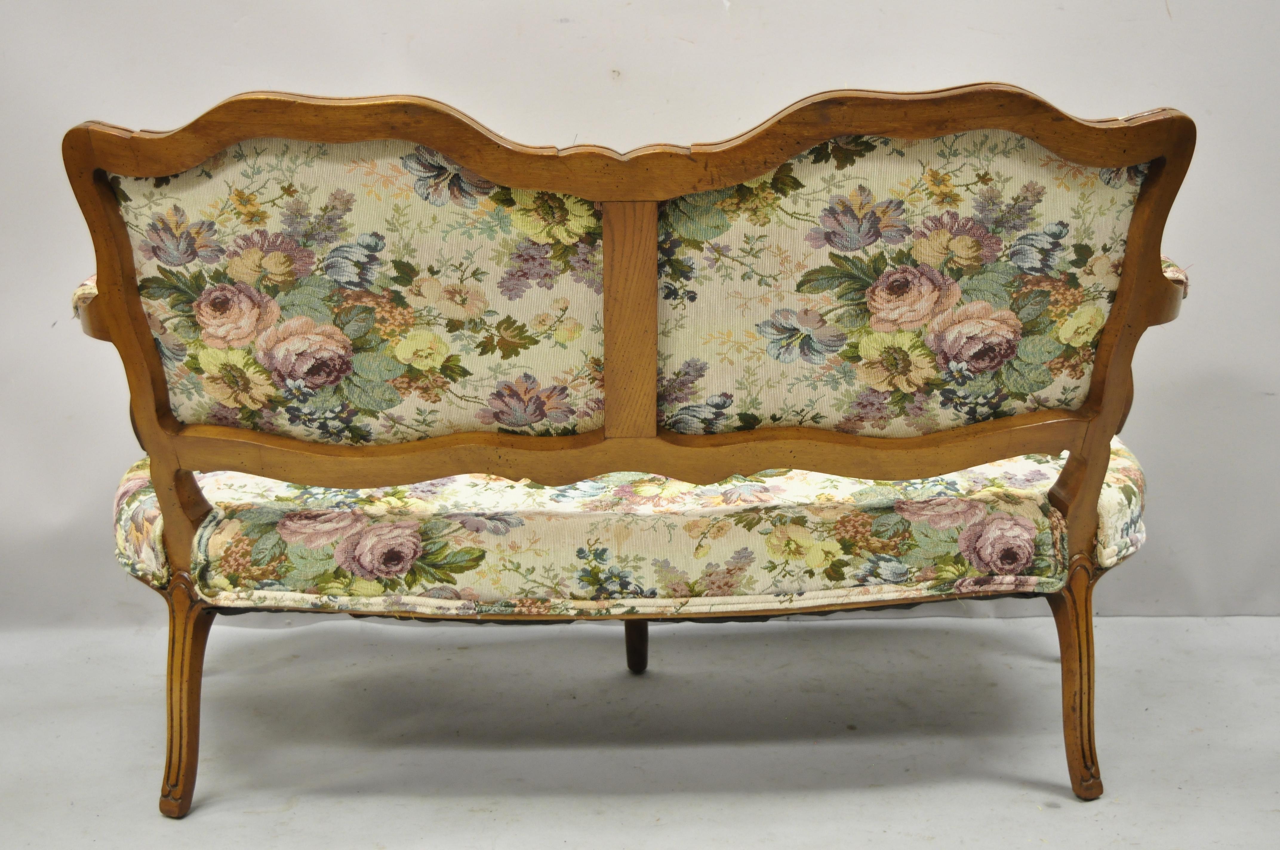Vintage French Provincial Petite Carved Walnut Upholstered Settee Loveseat Sofa In Good Condition In Philadelphia, PA