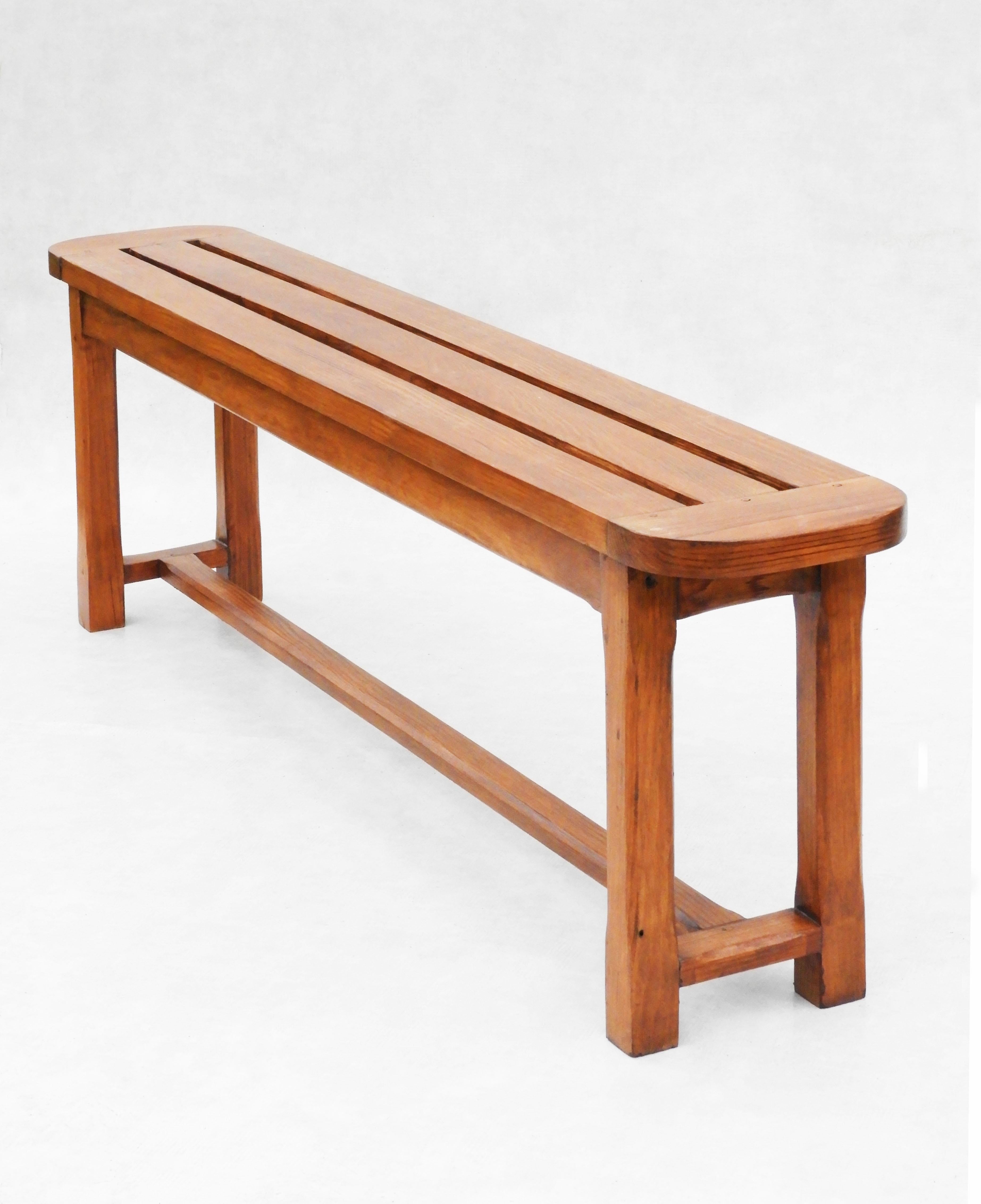 Vintage French Provincial Slatted Pine Bench Seating In Good Condition For Sale In Trensacq, FR