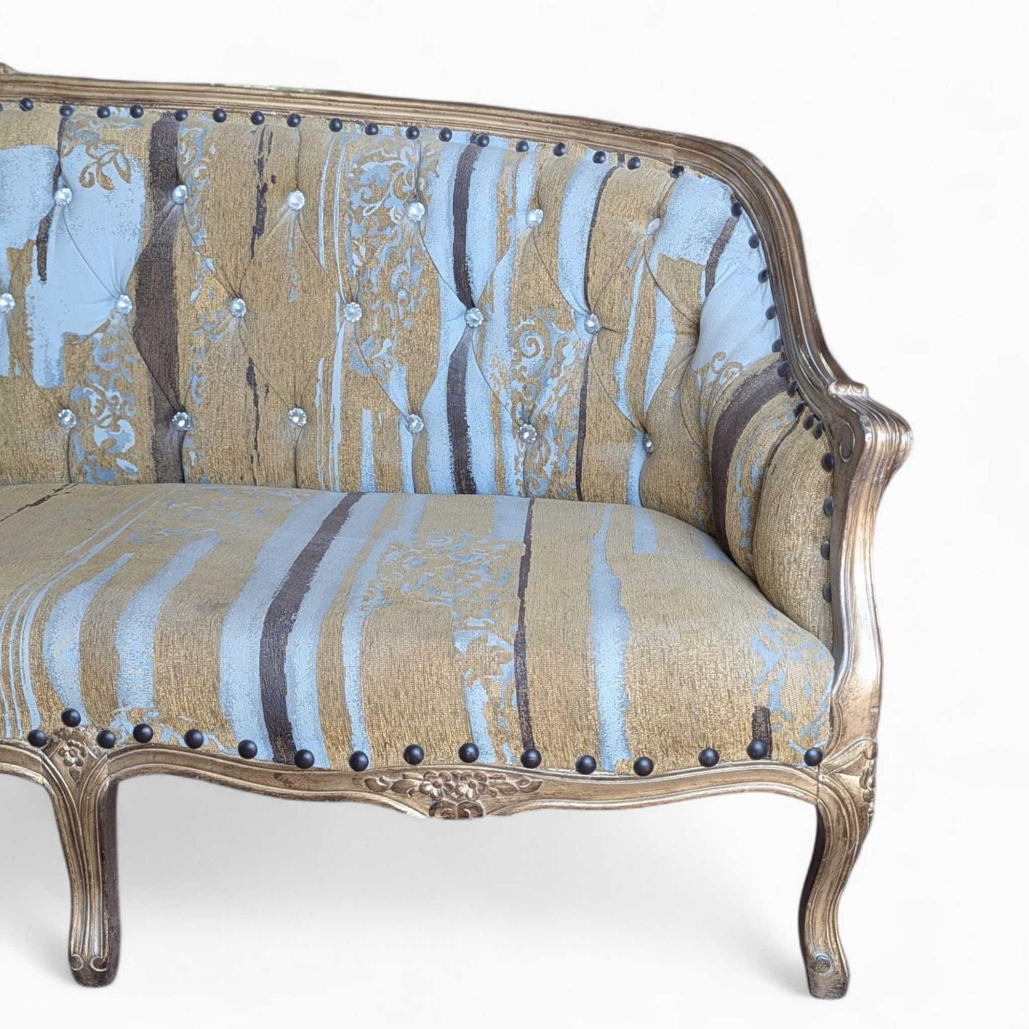 Vintage French Provincial Rococo Revival Settee, Circa 1950s, Tufted Back in vendita 5