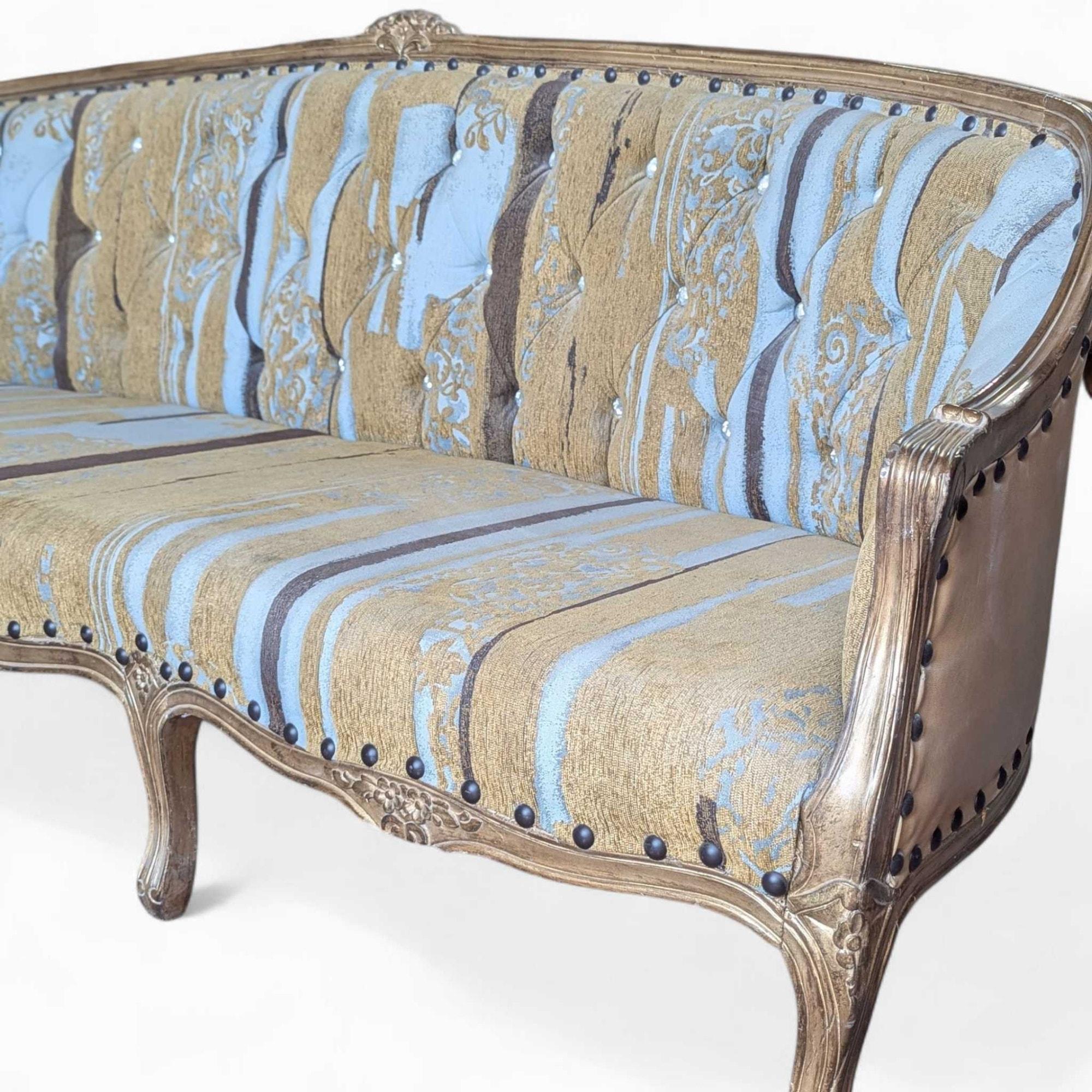 Vintage French Provincial Rococo Revival Settee, Circa 1950s, Tufted Back in vendita 10
