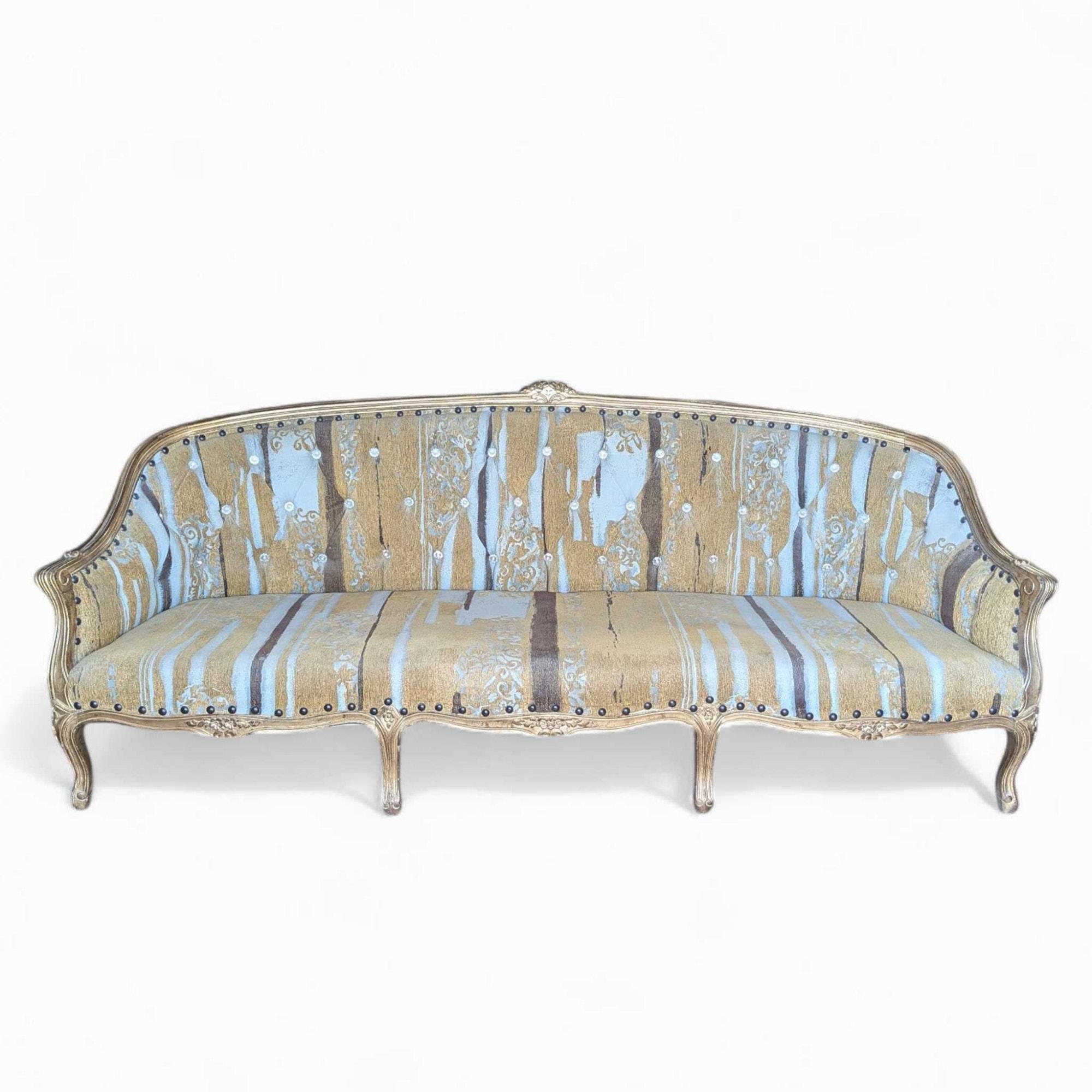 Vintage French Provincial Rococo Revival Settee, Circa 1950s, Tufted Back in vendita 3