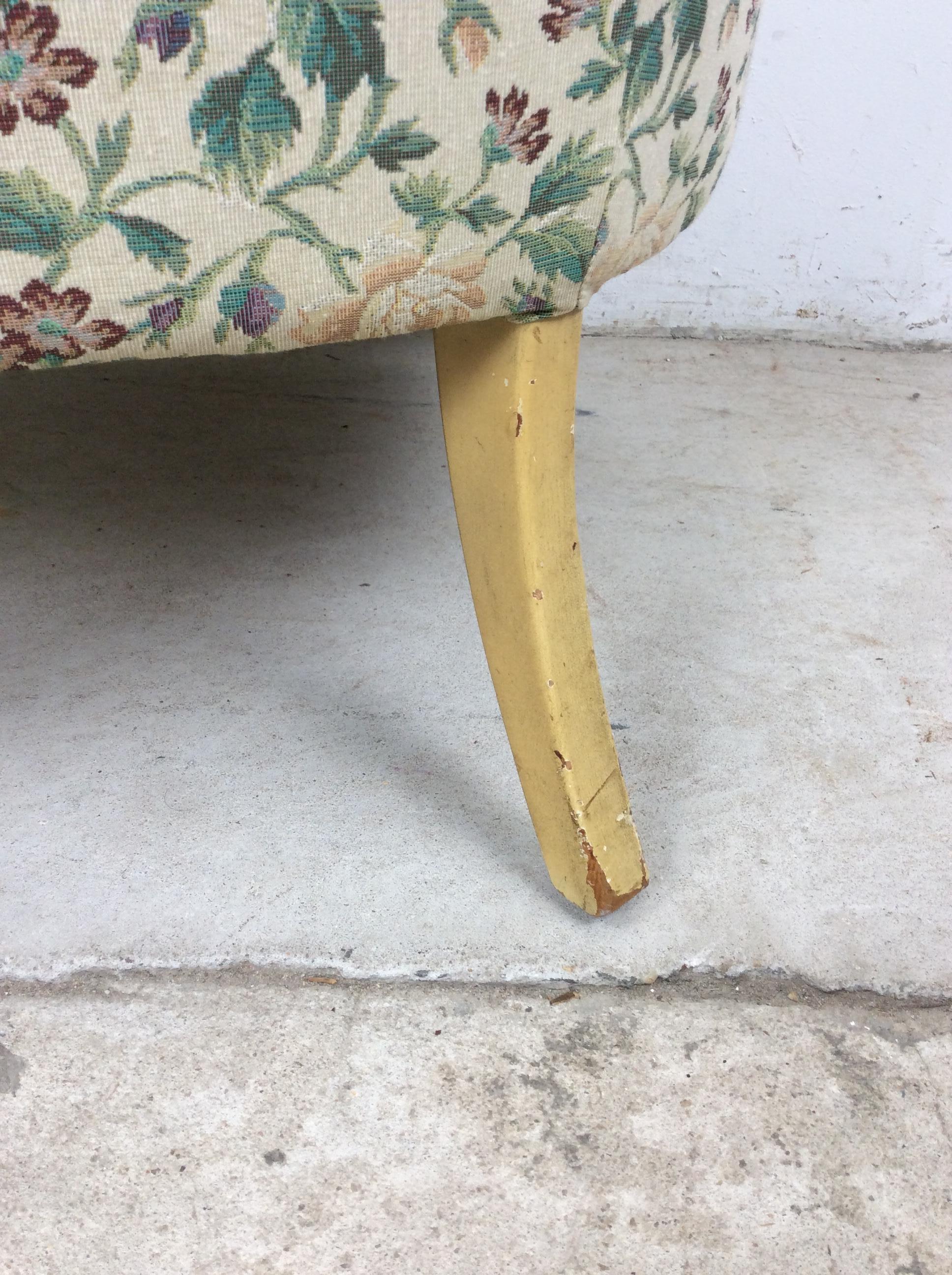 Vintage French Provincial Style Clubsessel mit getufteter Rückenlehne im Angebot 9