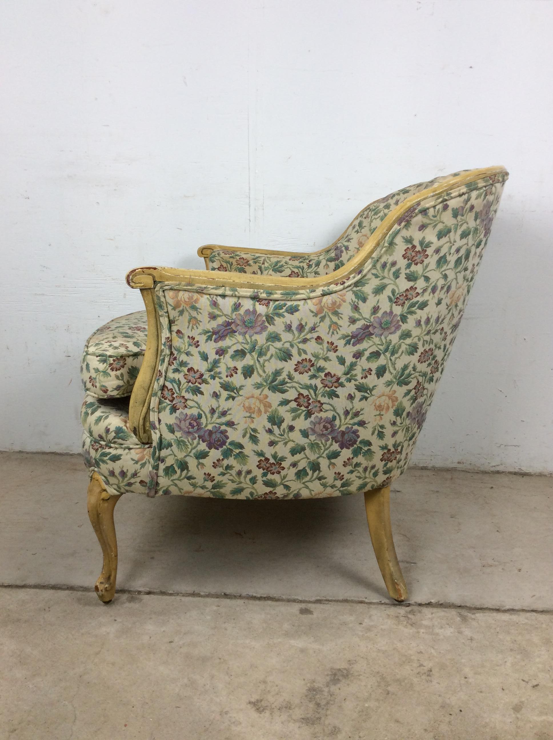 Vintage French Provincial Style Clubsessel mit getufteter Rückenlehne im Angebot 11