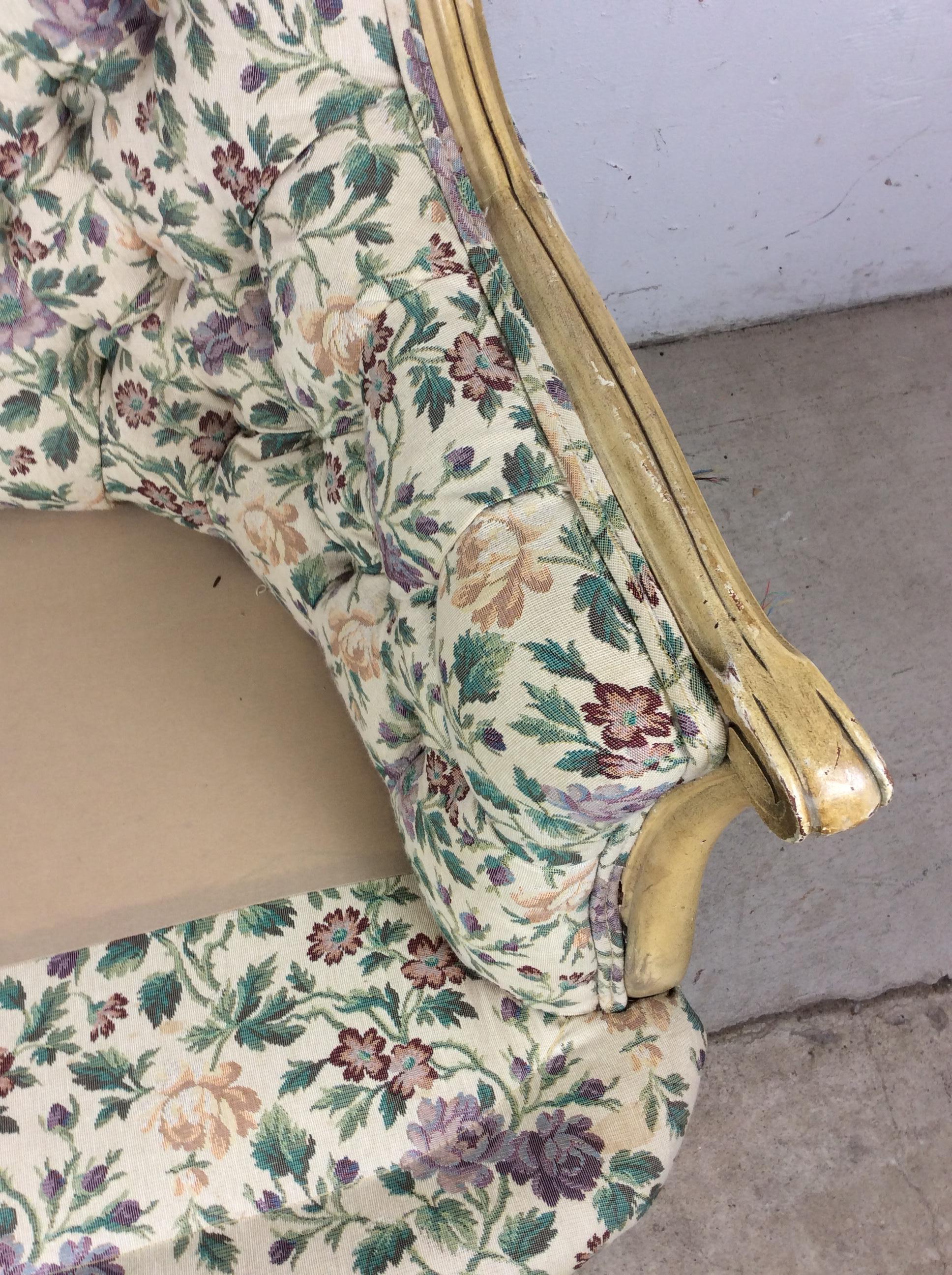 Sedia Club in stile provinciale francese vintage con schienale imbottito in vendita 9