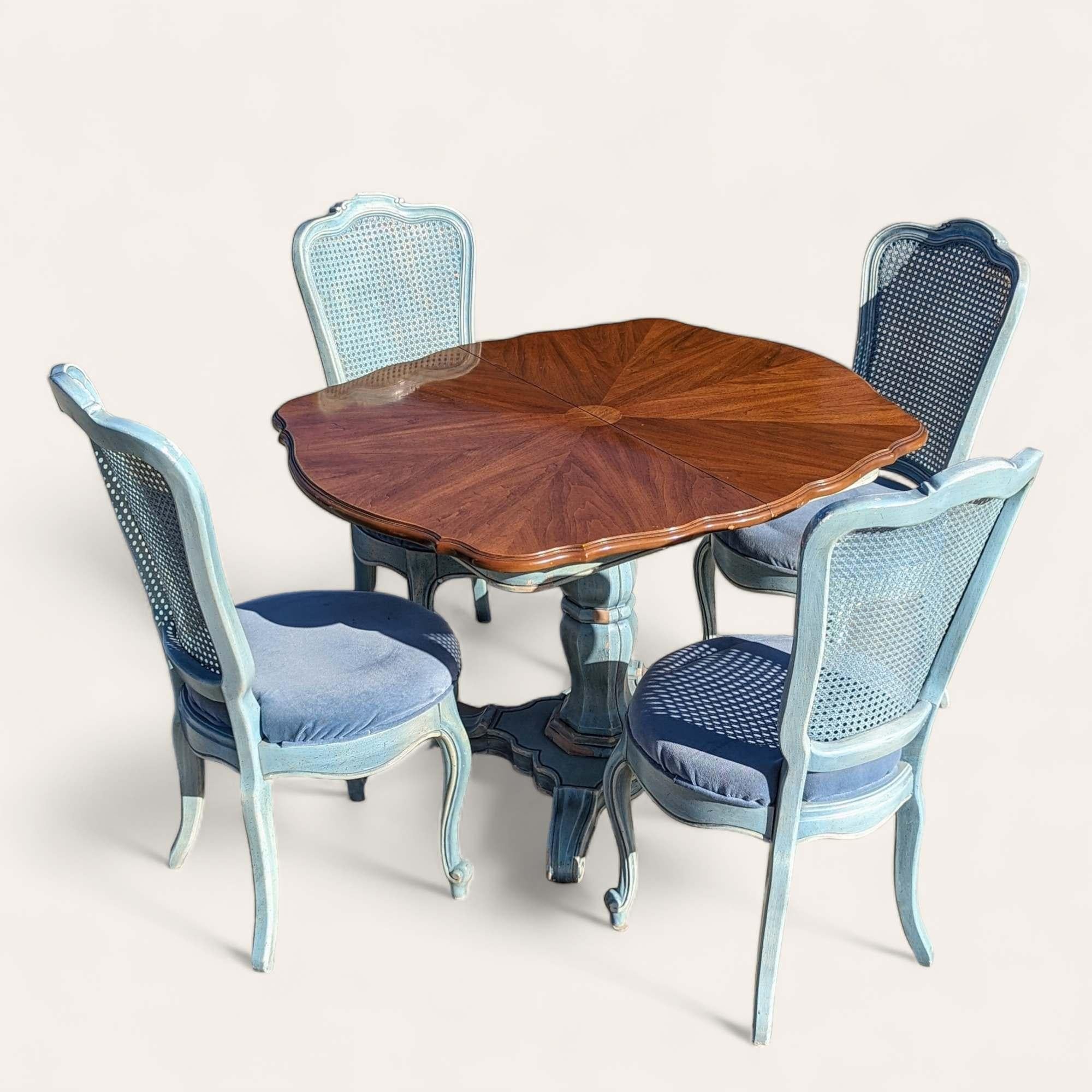 20th Century Vintage French Provincial Thomasville Dining Room Set, c. 1960s, Seats 6-8