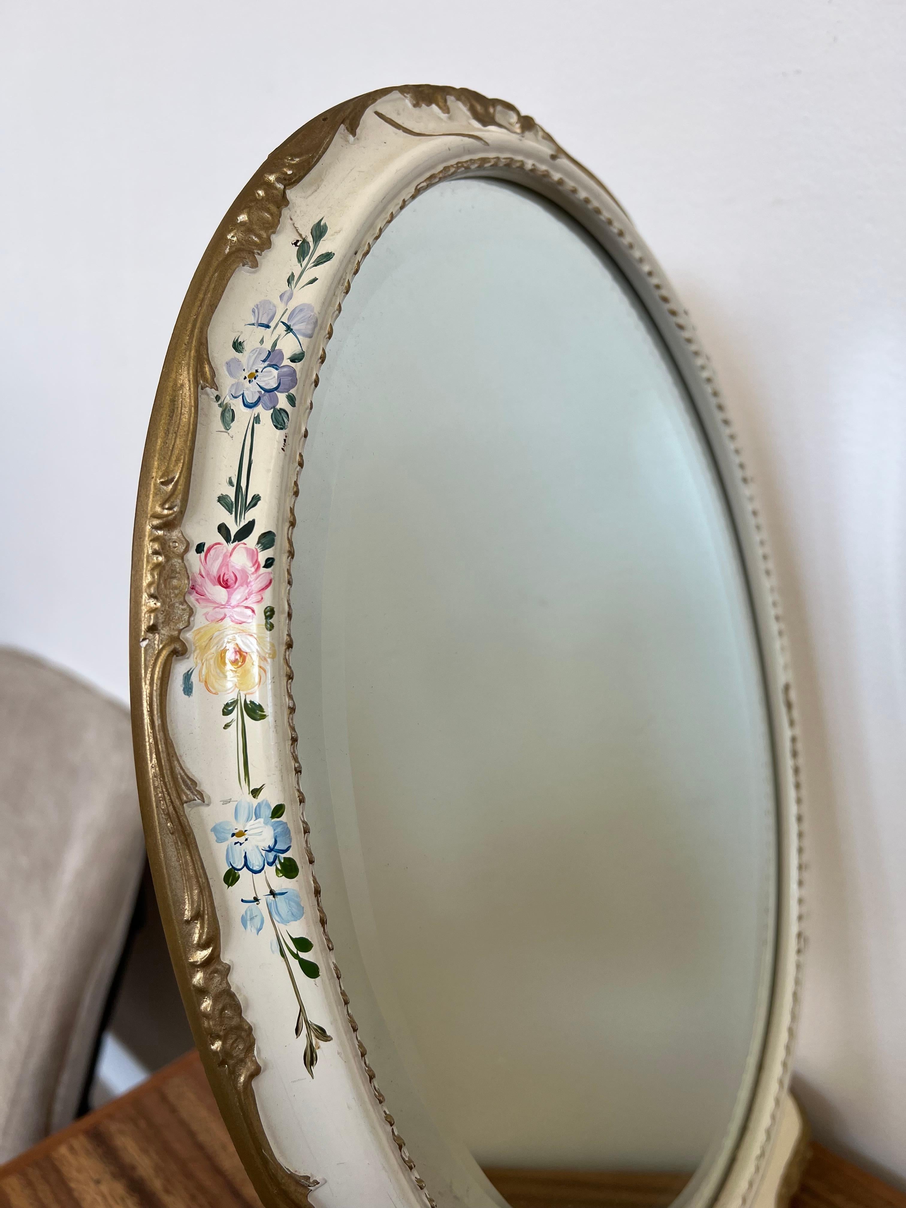 Mid-Century Modern Vanity provinciale française vintage, miroir inclinable peint à la main et plateau de table ovale à fleurs en vente