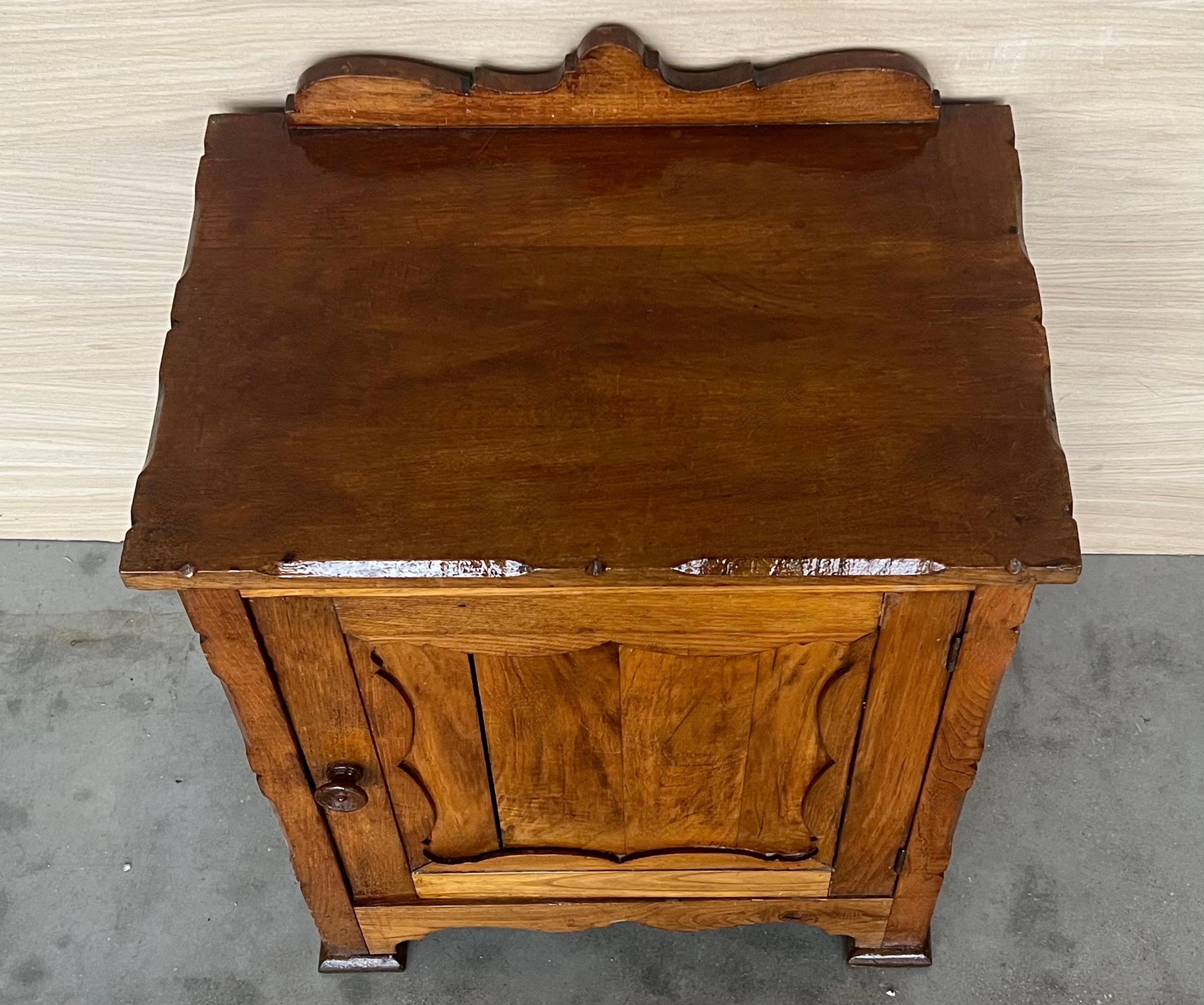 20th Century Vintage French Provincial Walnut Nightstands, 1920, Set of 2 For Sale